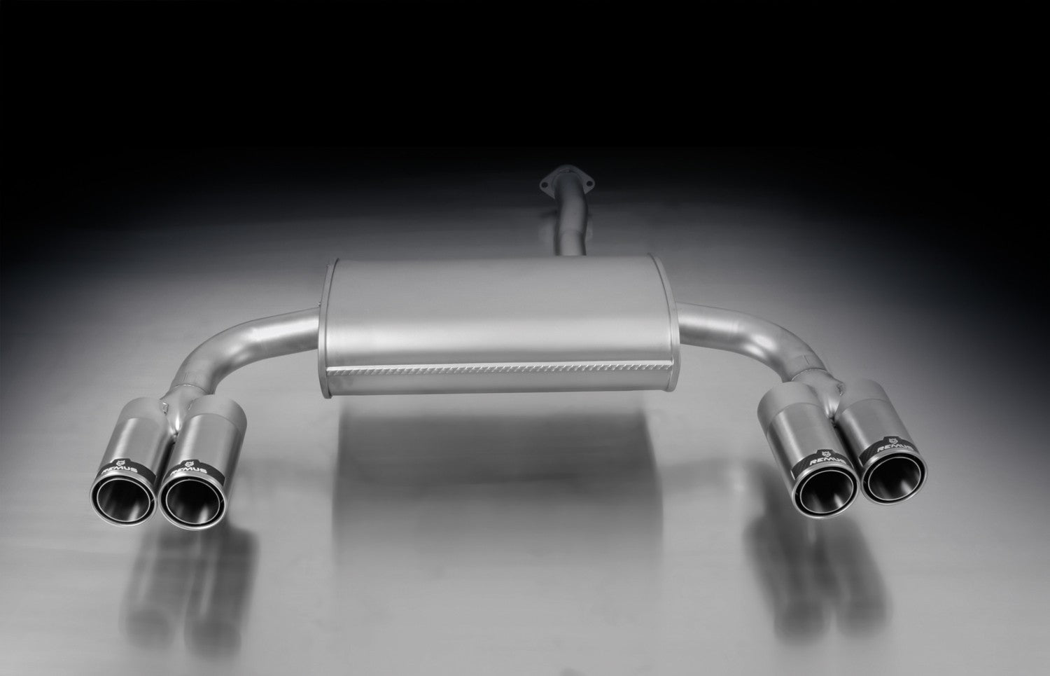 Escape Trasero REMUS 4 Colas De 84Mm Con Inserto De Carbono - REMUS original | APEXCORSE