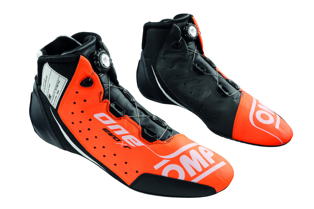ZAPATILLAS OMP ONE EVO XR FIA 8856-2018 NARANJA / ANTRACITA TALLA 39 - OMP original APEXCORSE imagen 1