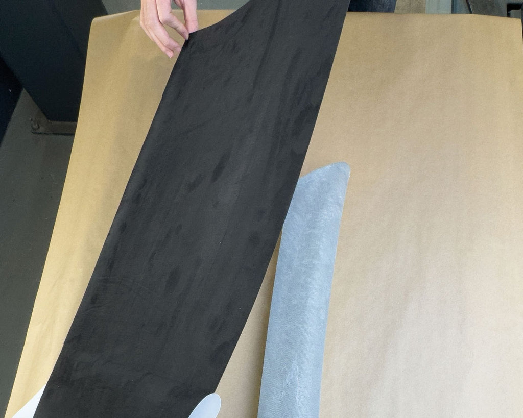 FOLIATEC Lámina Decorativa Para Salpicadero Panther Wrap Negra 75 x 140 Cm - Imagen 6 FOLIATEC APEXCORSE