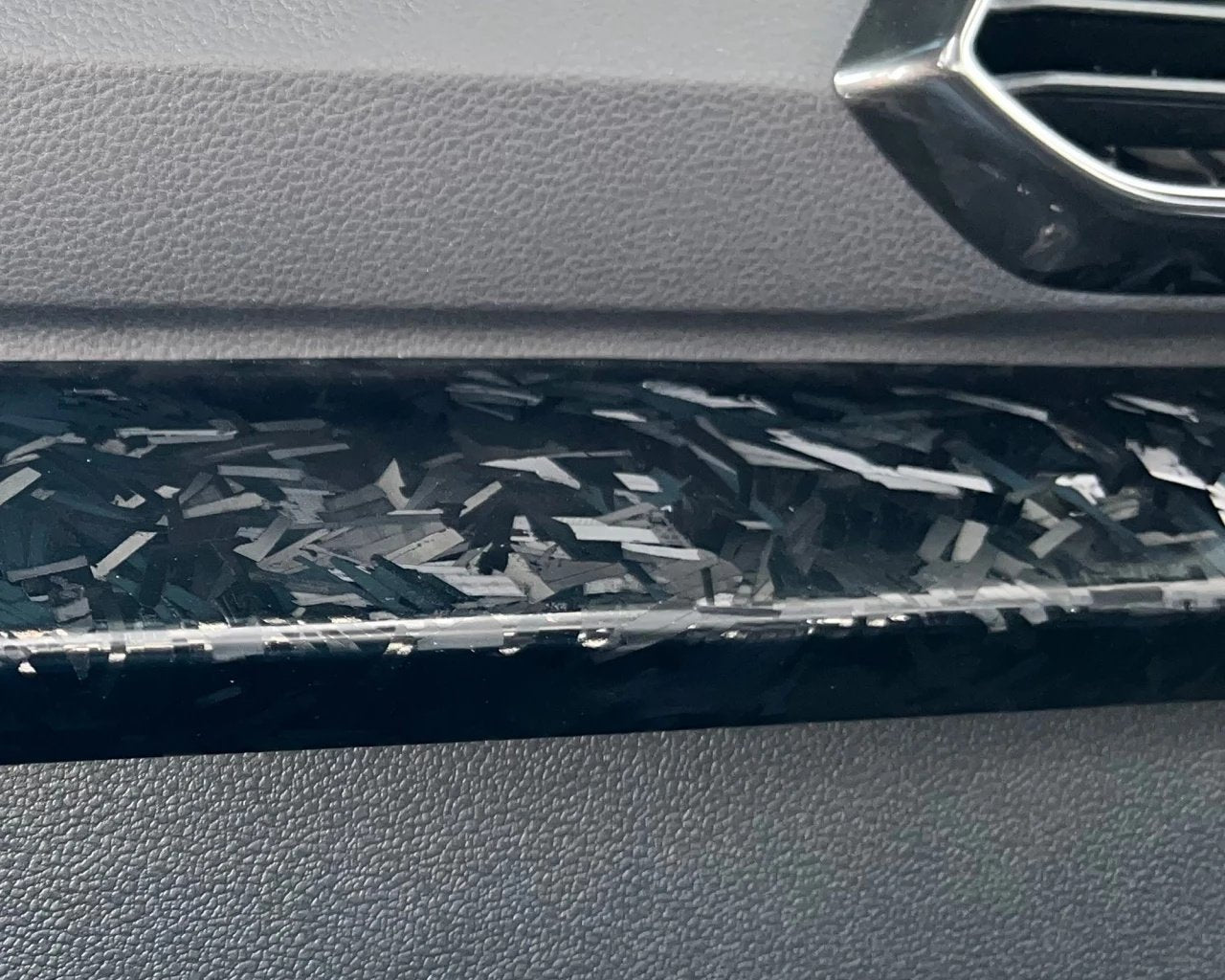 FOLIATEC Película De Carwrapping Carbono Forjado Negro 100 x 140 Cm - Imagen 4 FOLIATEC APEXCORSE