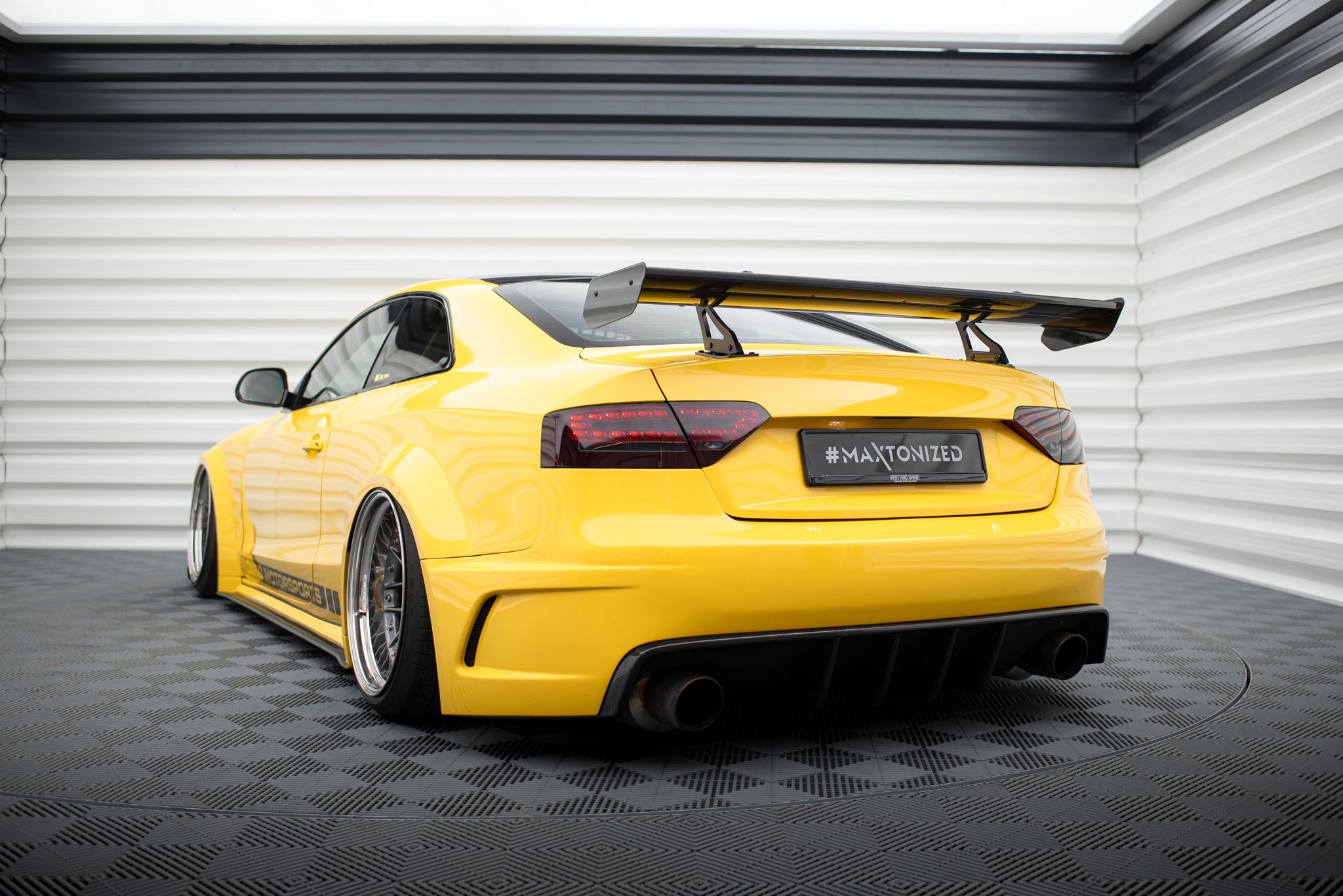 Maxton Design Alerón de carbono With Upper Swan Mounting para Audi A5 Coupe 8T - imagen 3