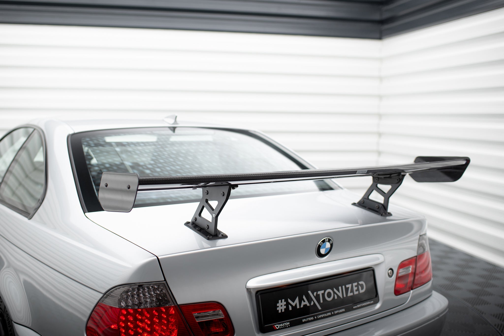 Maxton Design Alerón de carbono With Internal Brackets Uprights BMW 3 Coupe E46 - imagen 2