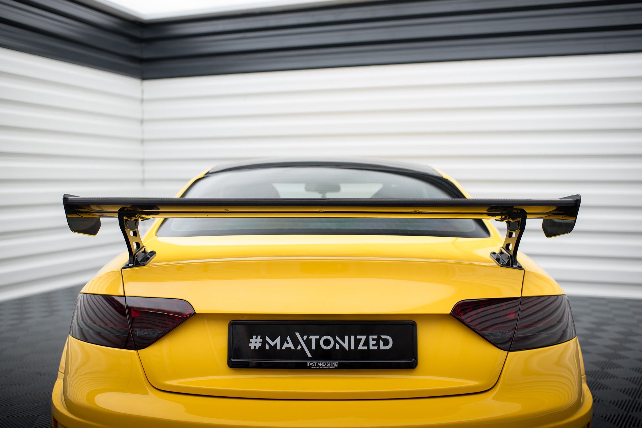 Maxton Design Alerón de carbono With External Brackets Uprights para Audi A5 Coupe 8T - imagen 1