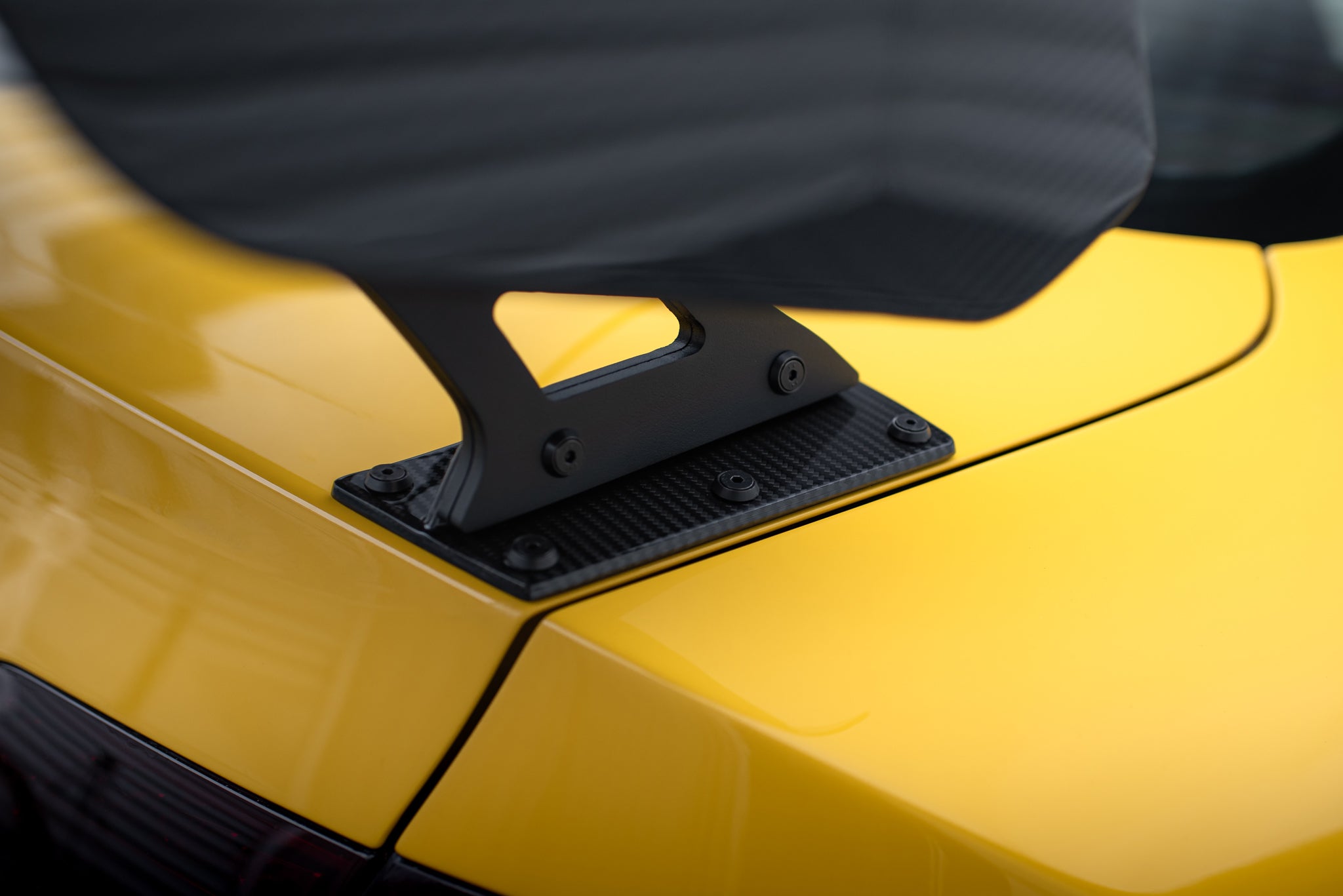 Maxton Design Alerón de carbono With External Brackets Uprights + LED para Audi A5 Coupe 8T - imagen 10