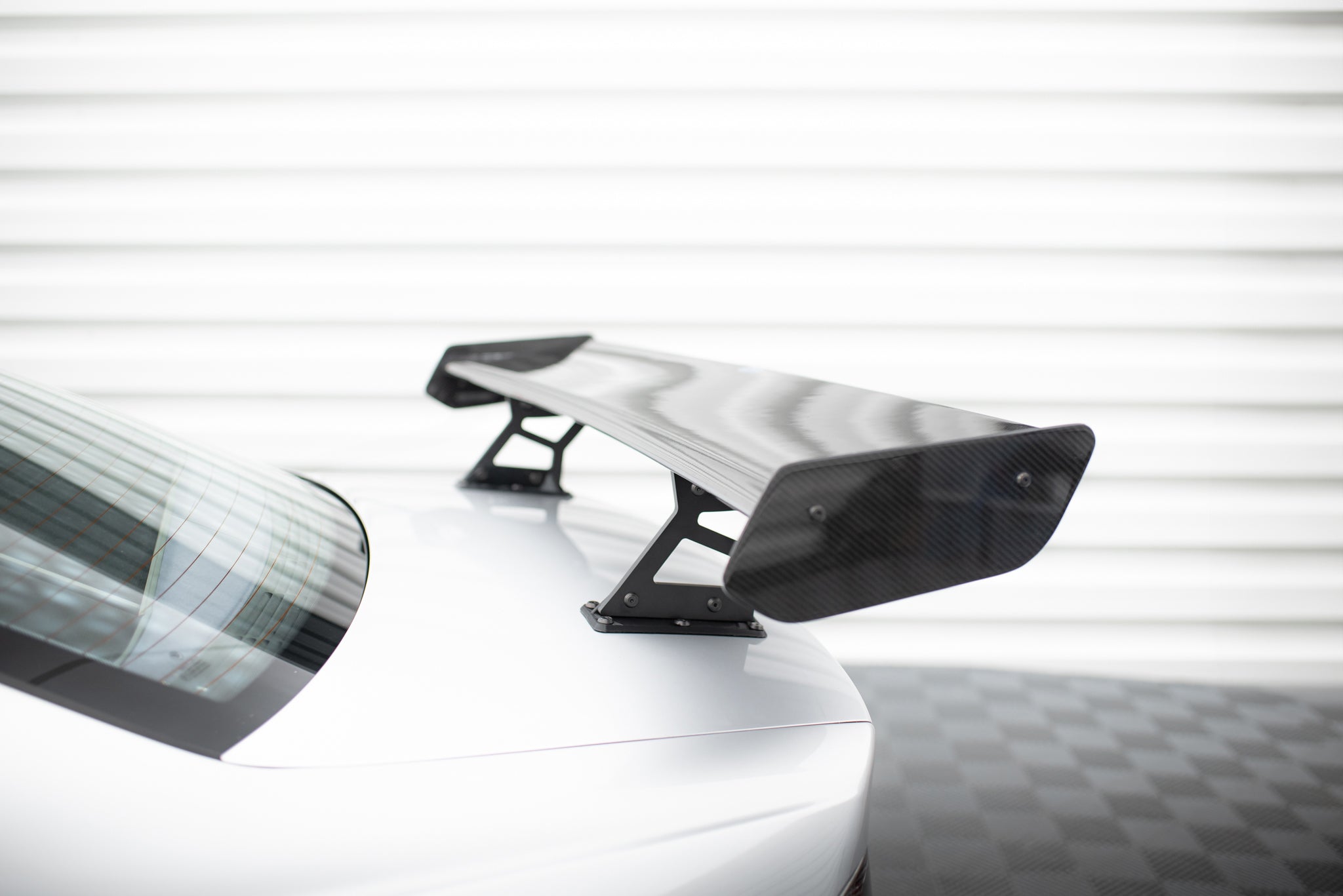 Maxton Design Alerón de carbono With Internal Brackets Uprights BMW 3 Coupe E46 - imagen 3