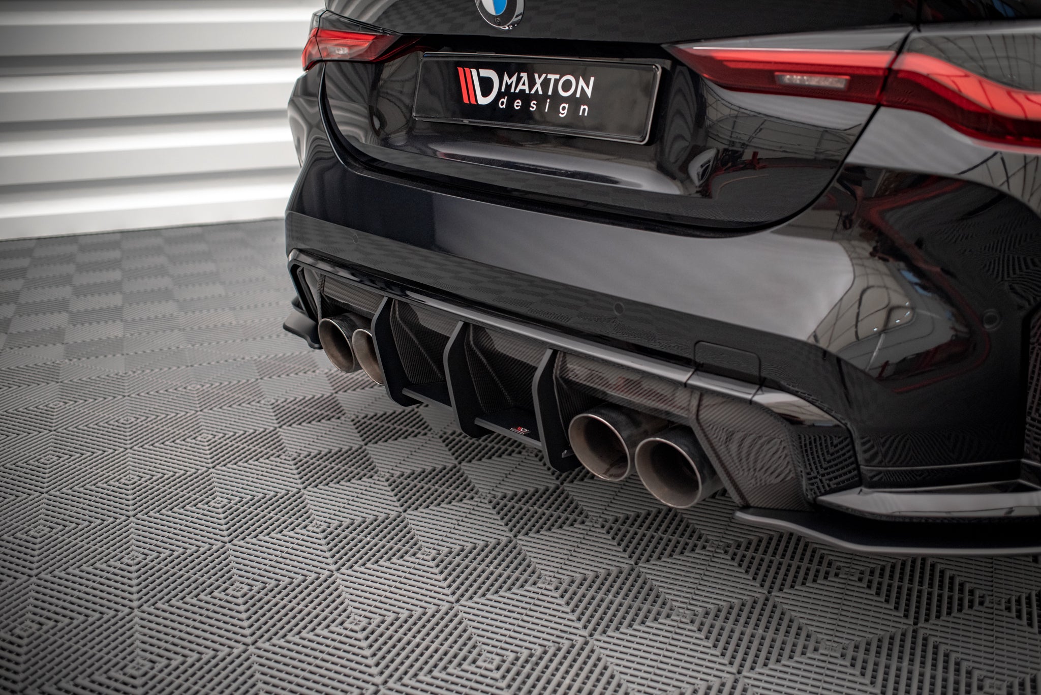 Maxton Design Street Pro Rear Diffuser para BMW M4 G82 - imagen 1
