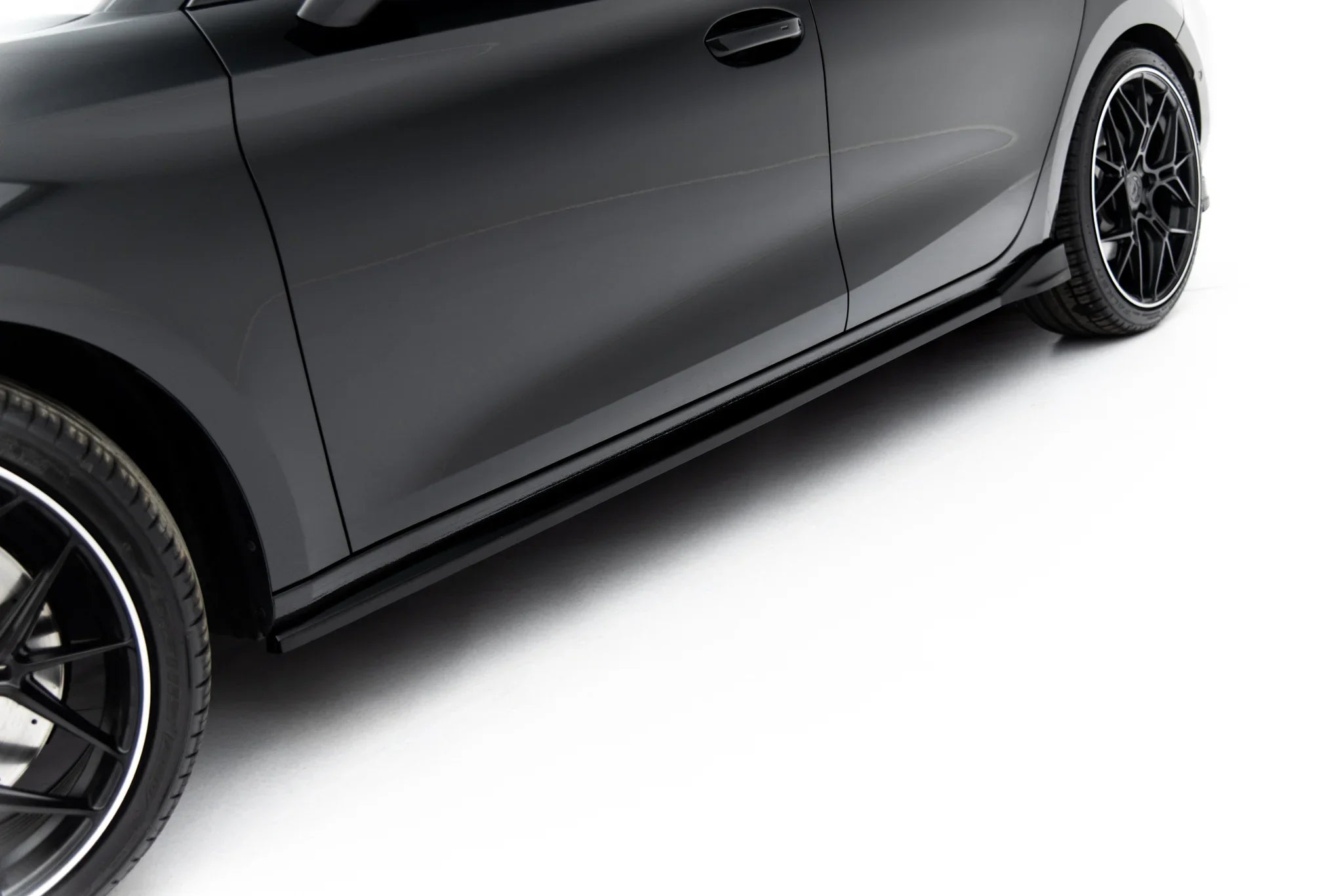 Maxton Design Set of Splitters V.1 para Cupra Leon Hatchback Mk1 Facelift - imagen 6