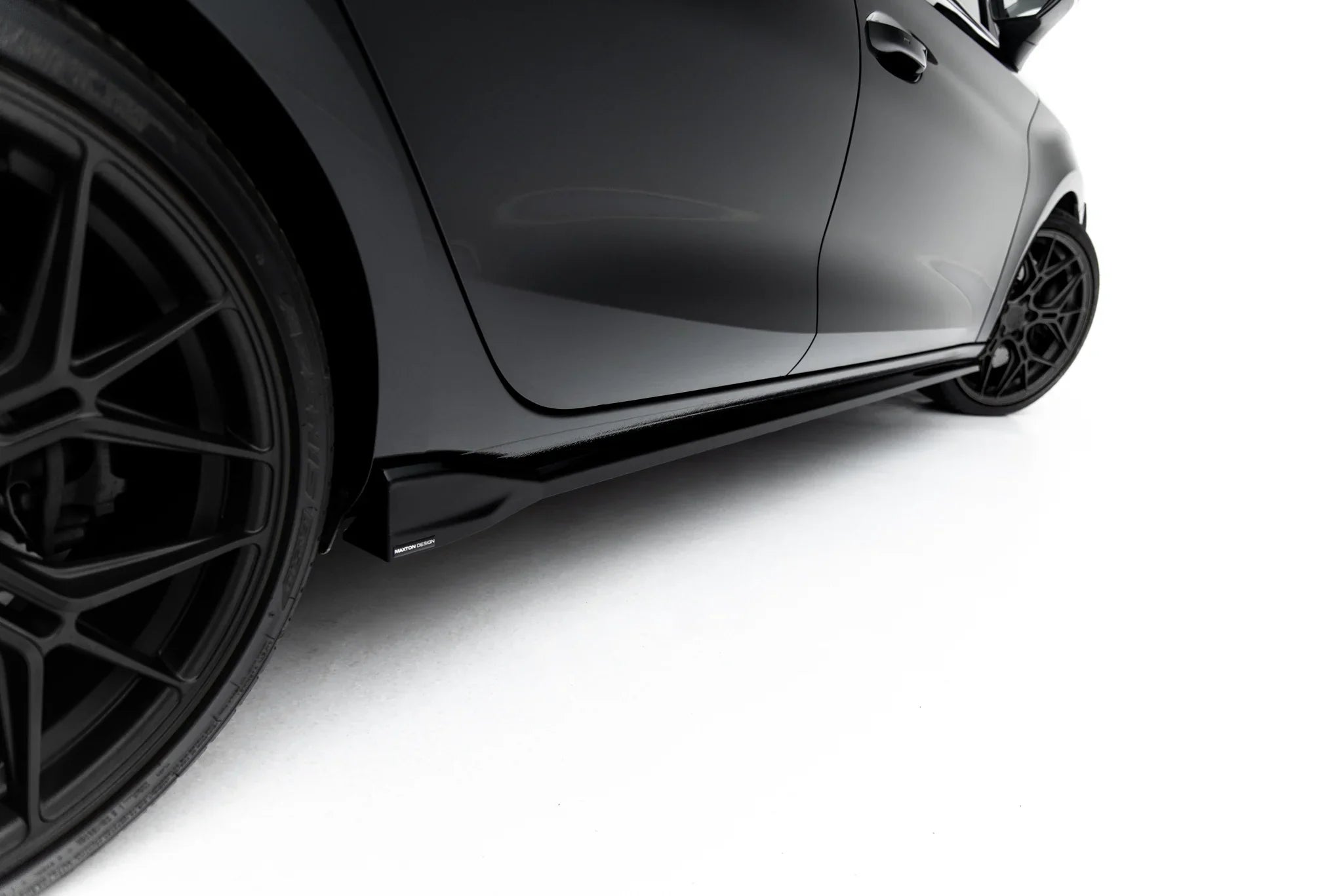 Maxton Design Difusores de taloneras laterales V.1 para Cupra Leon ST / Hatchback Mk1 Facelift - imagen 4