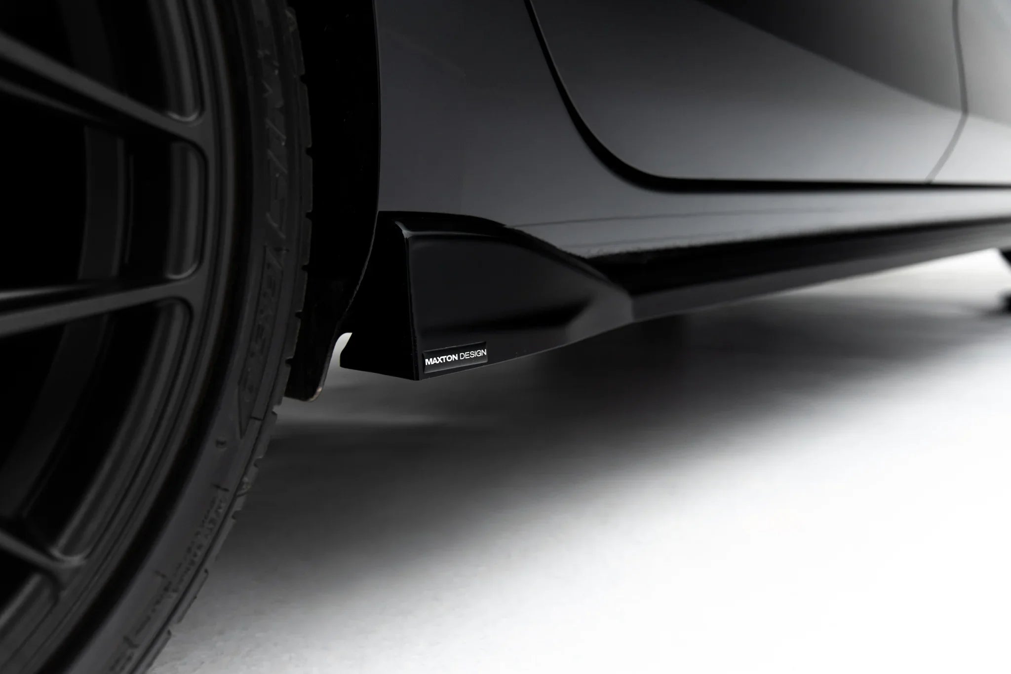 Maxton Design Set of Splitters V.1 para Cupra Leon Hatchback Mk1 Facelift - imagen 7