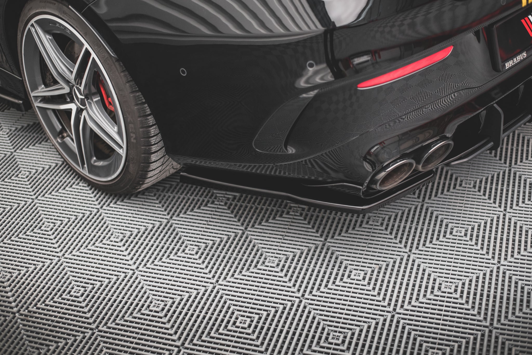 Maxton Design Splitters laterales traseros para Mercedes-AMG CLA 35 Aero / 45 Aero C118 - imagen 1