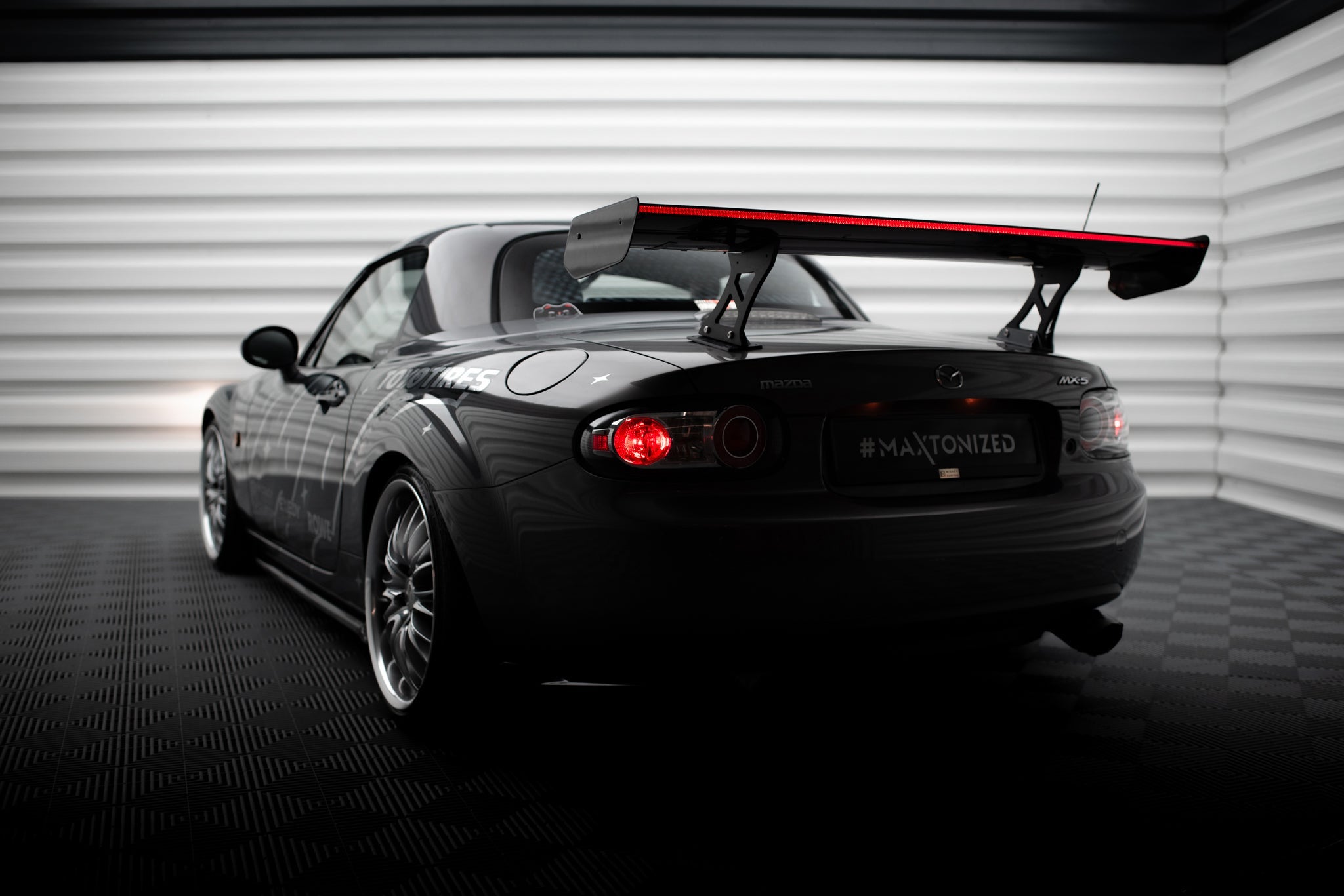 Maxton Design Alerón de carbono + LED para Mazda MX5 Hardtop NC(MK3) - imagen 2