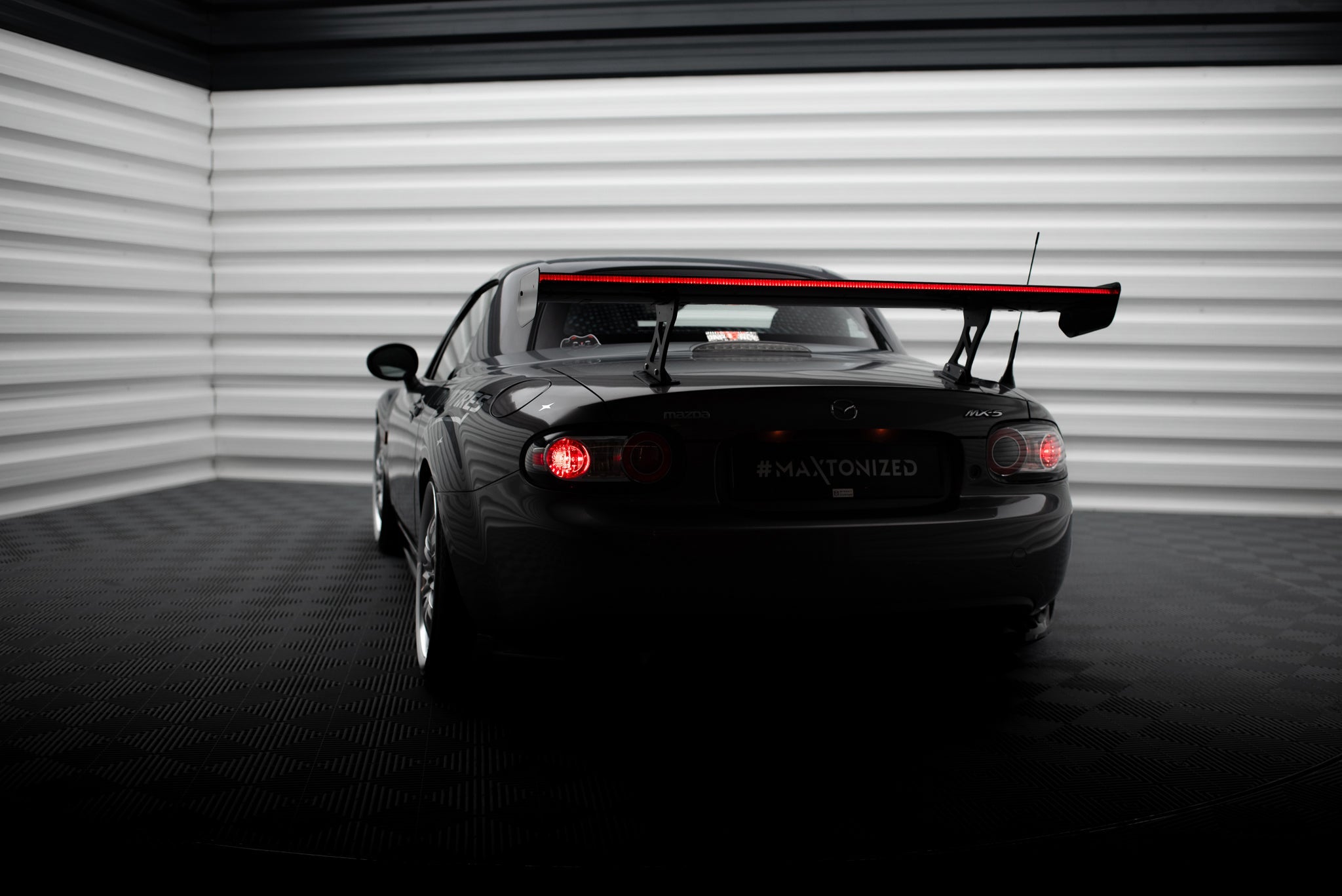 Maxton Design Alerón de carbono + LED para Mazda MX5 Hardtop NC(MK3) - imagen 9