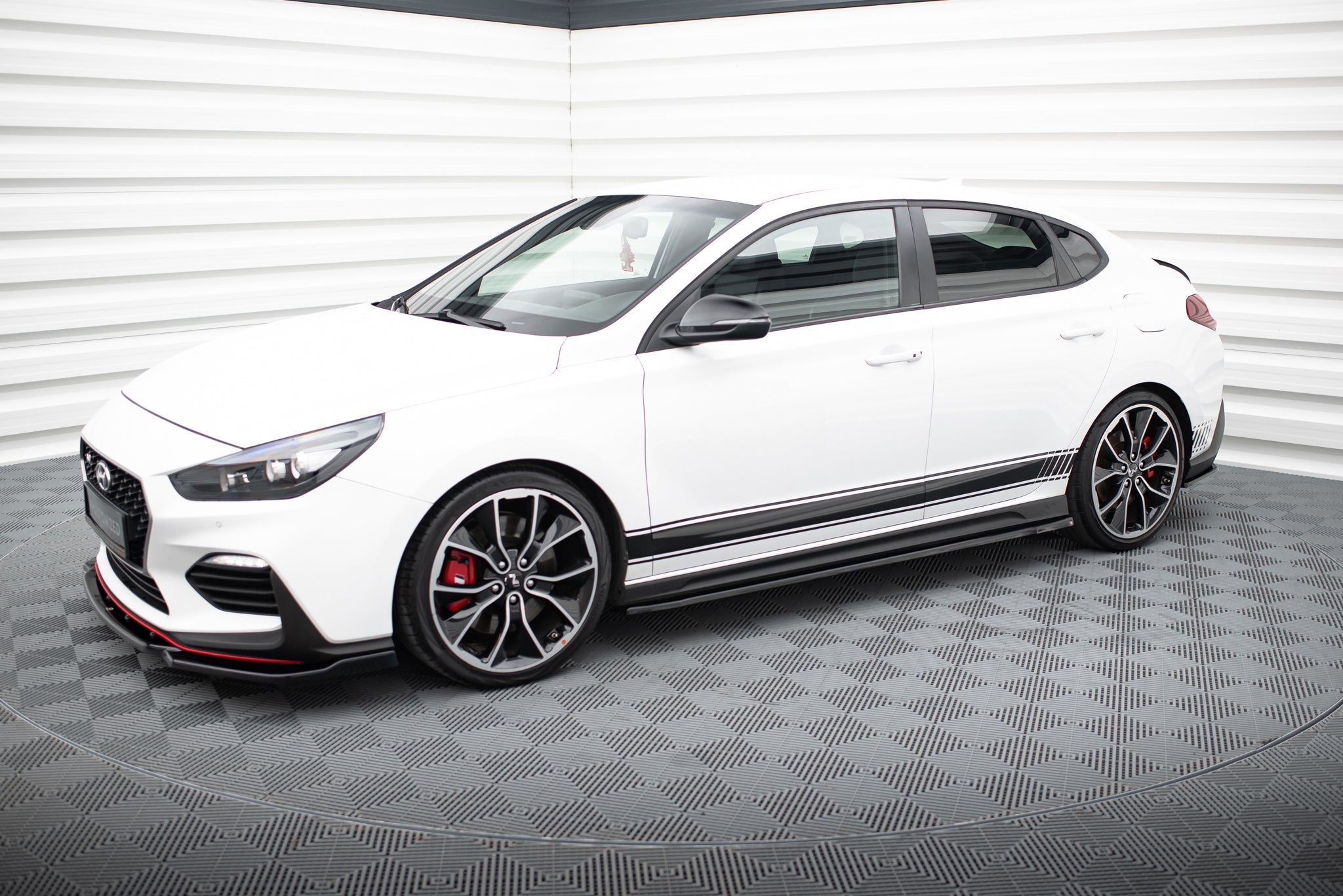 Maxton Design Difusores de taloneras laterales V.4 para Hyundai I30 N / N-Line Hatchback / Fastback Mk3 / Mk3 Facelift - imagen 1