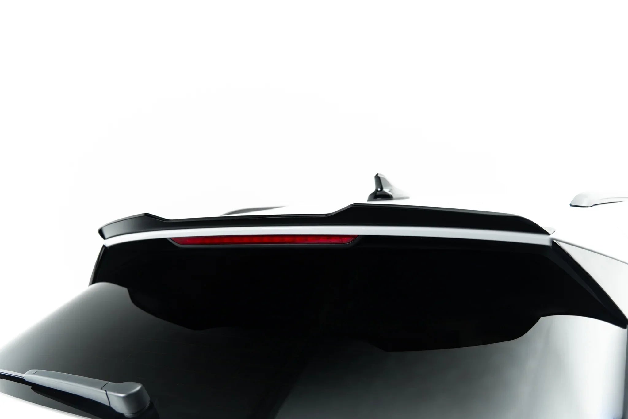 Maxton Design Upper Spoiler Cap para Volkswagen T-Roc R-Line Mk2 - imagen 2