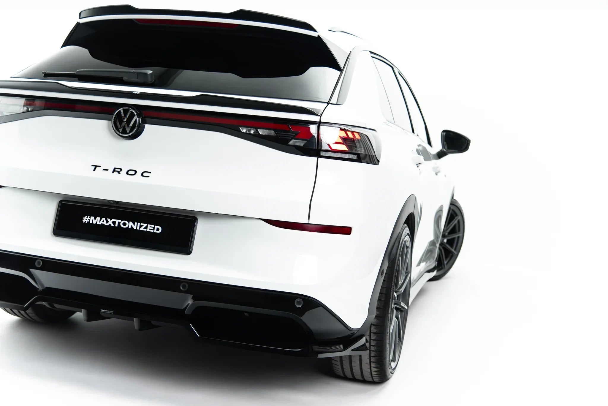 Maxton Design Splitter trasero (with vertical bars) para Volkswagen T-Roc R-Line Mk2 - imagen 3