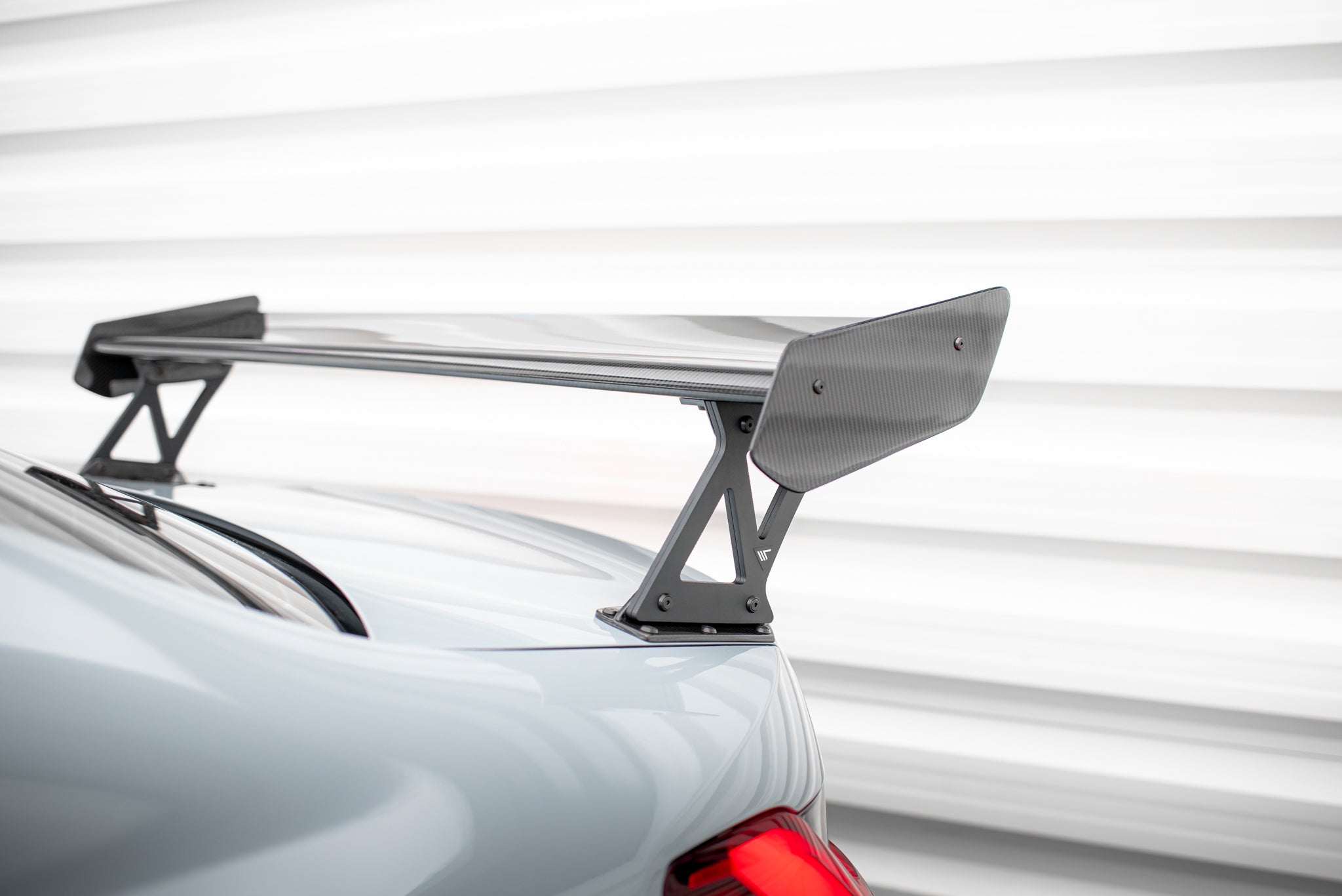 Maxton Design Alerón de carbono With External Brackets Uprights para BMW M3 G80 / M340i G20 / 3 M-Pack G20 / 3 Standard G20 - imagen 3