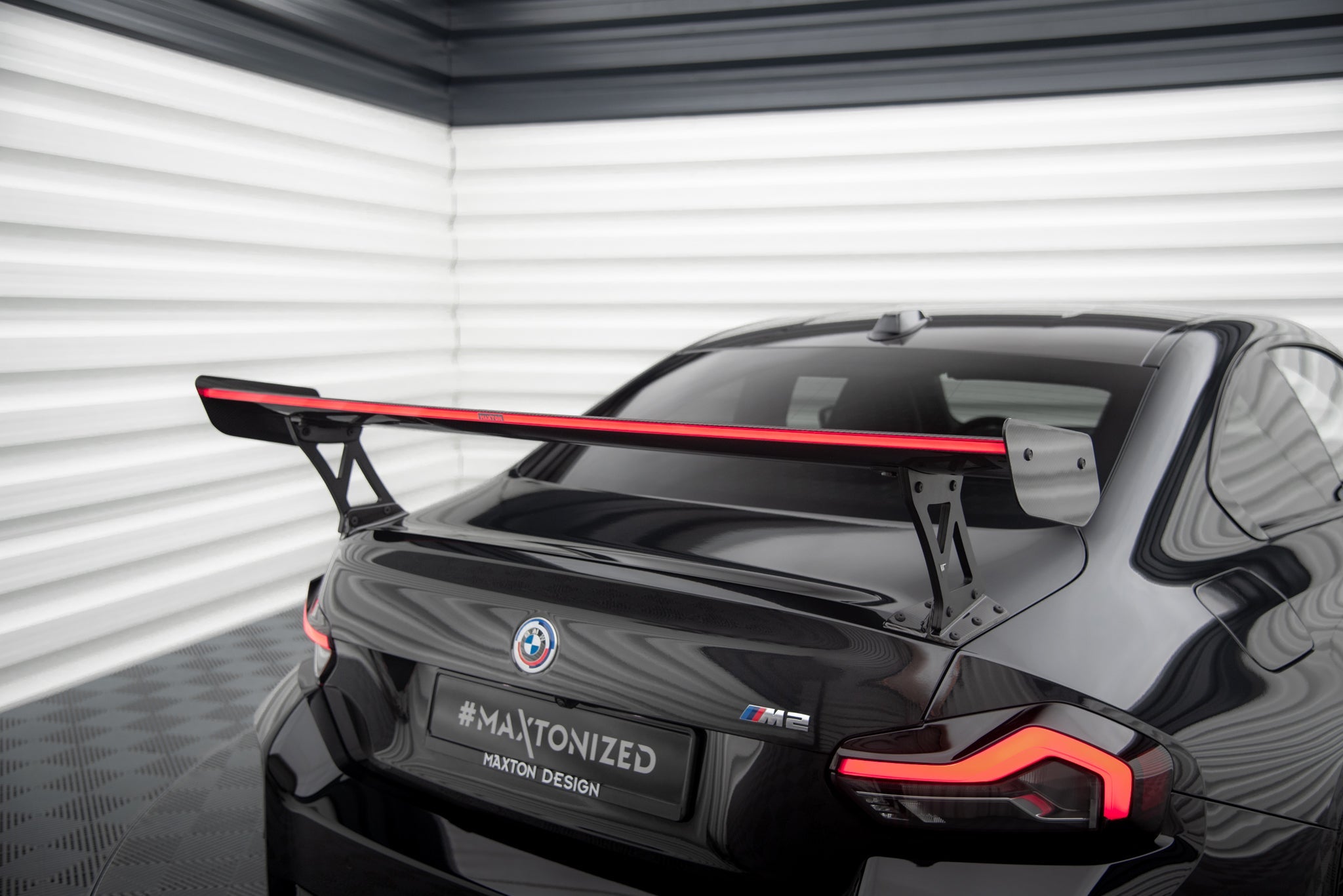 Maxton Design Carbon Fiber Spoiler With External Brackets Uprights +LED light para BMW M2 G87 / M240i / 2 M-Pack / 2 Standard G42 - imagen 2
