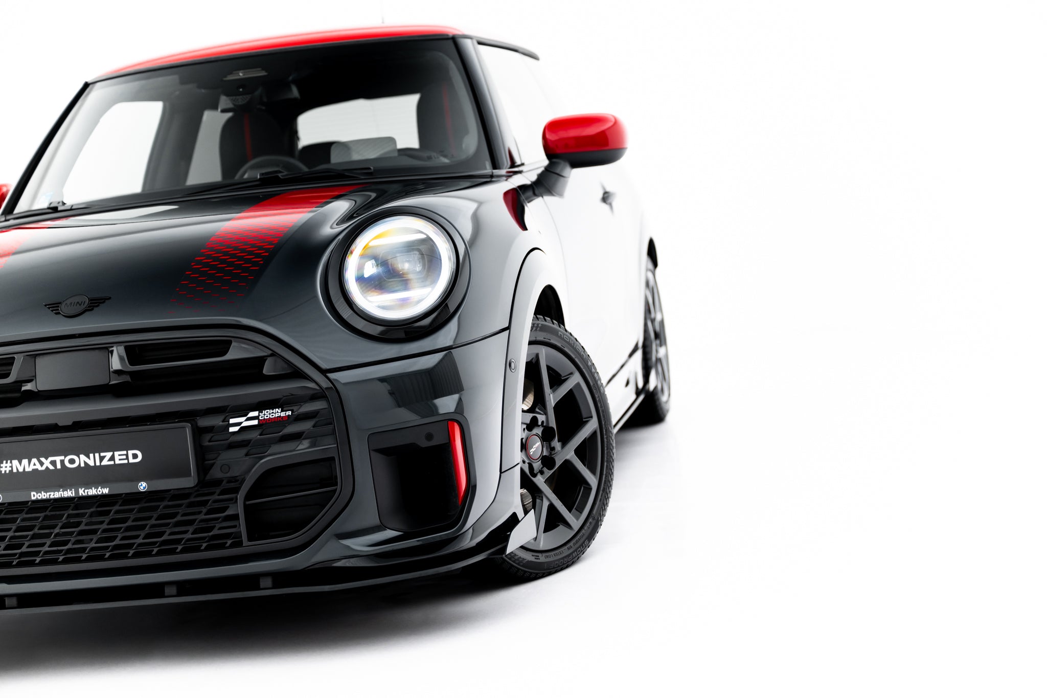Maxton Design Street Pro Front Splitter + Flaps para Mini Cooper John Cooper Works F66 - imagen 4