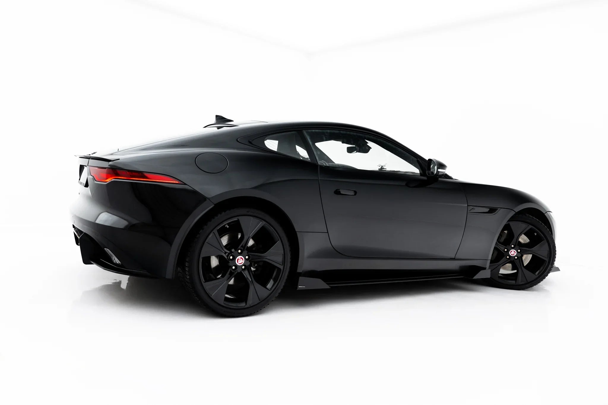 Maxton Design Street Pro Side Skirts Diffusers + Flaps para Jaguar F-Type X152 Facelift 2 - imagen 4
