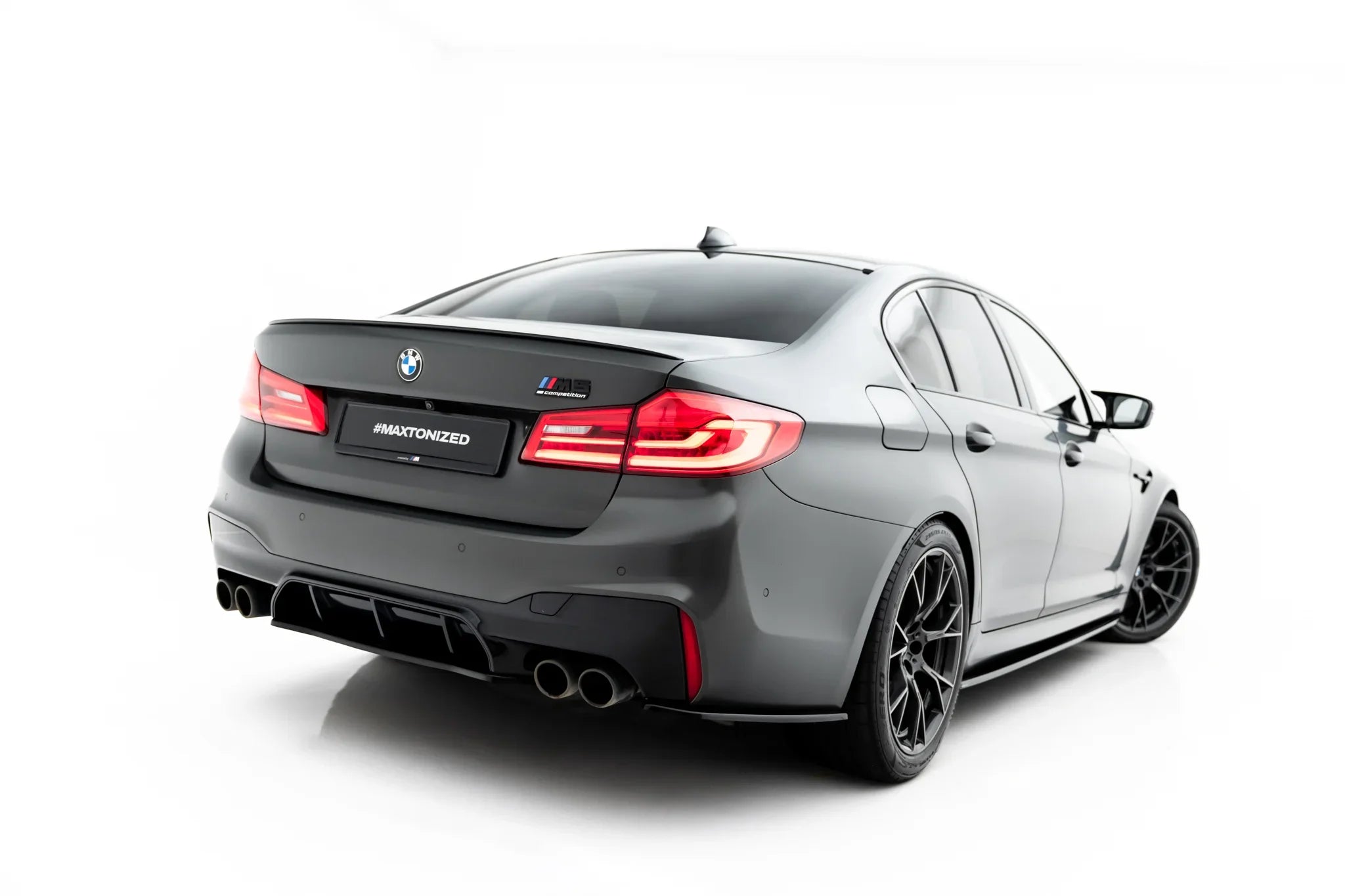 Maxton Design Splitter trasero para BMW M5 F90 - imagen 1