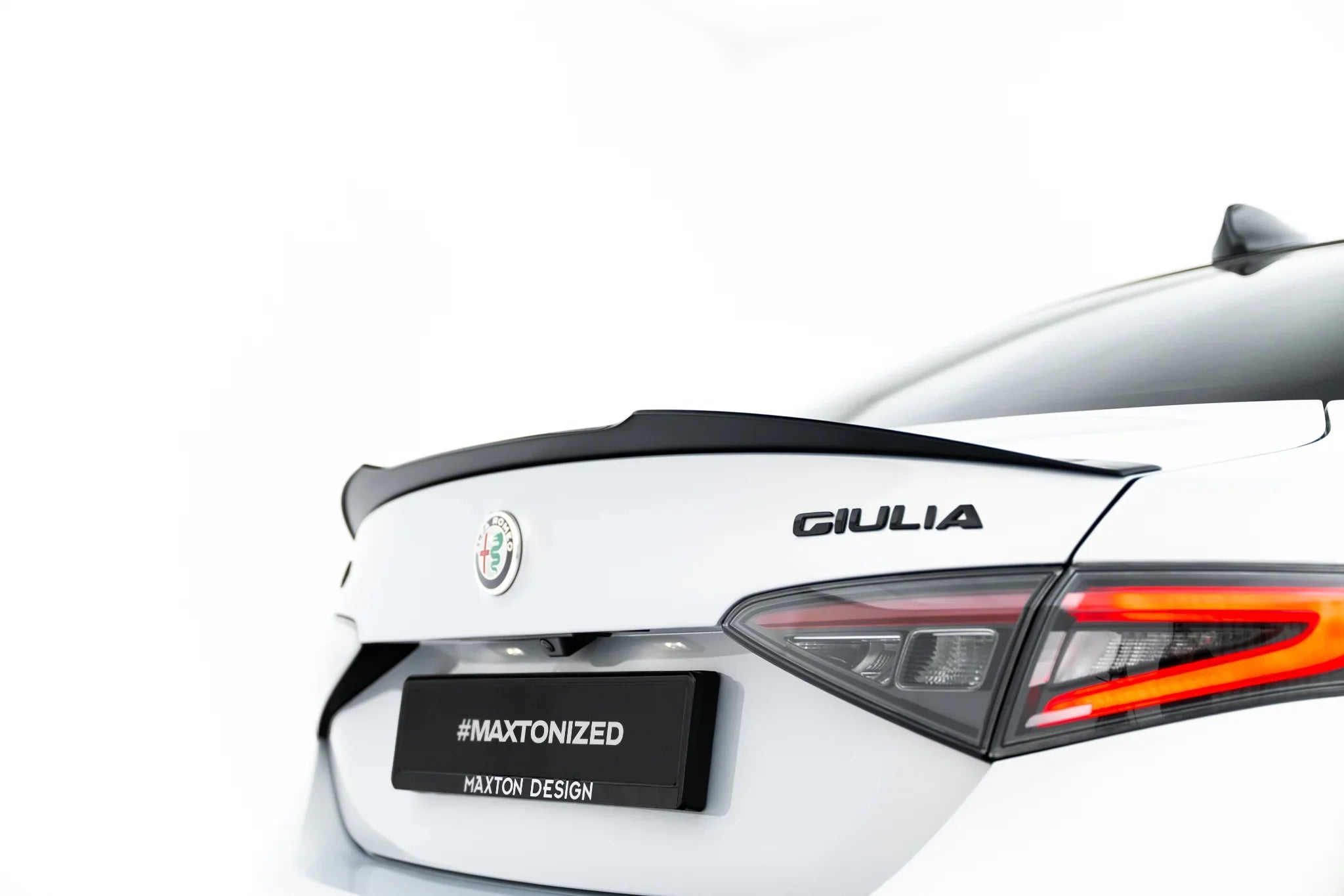 Maxton Design Extensión de alerón para Alfa Romeo Giulia - imagen 1