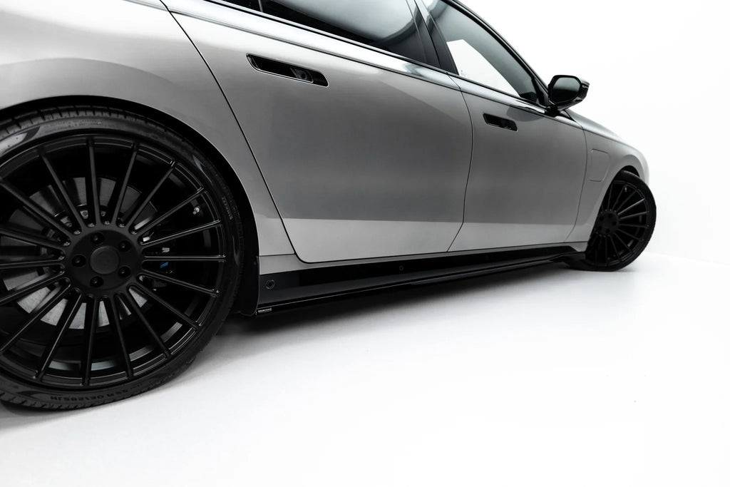 Maxton Design Difusores de taloneras laterales para BMW M760e / 750e G70 - imagen 3