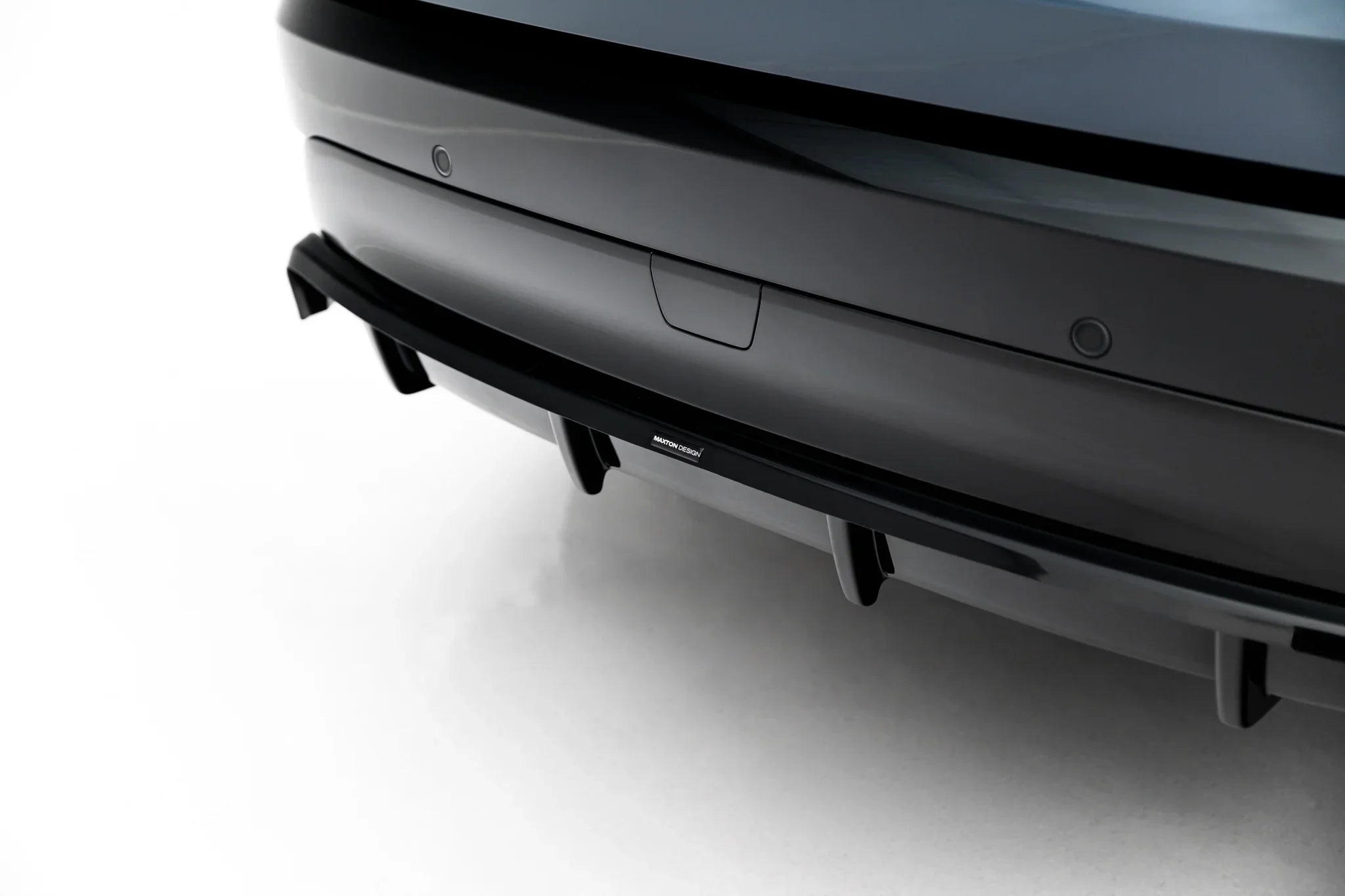 Maxton Design Splitter trasero (with vertical bars) para Land Rover Discovery HSE Mk5 Facelift - imagen 5