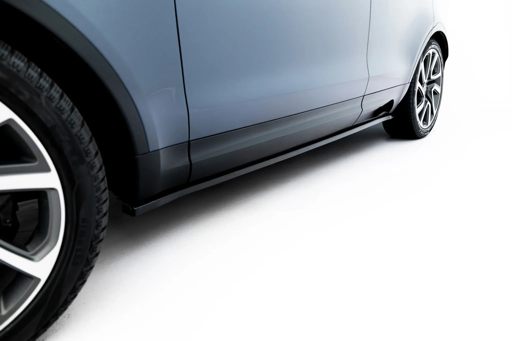 Maxton Design Difusores de taloneras laterales para Land Rover Discovery HSE Mk5 Facelift - imagen 3