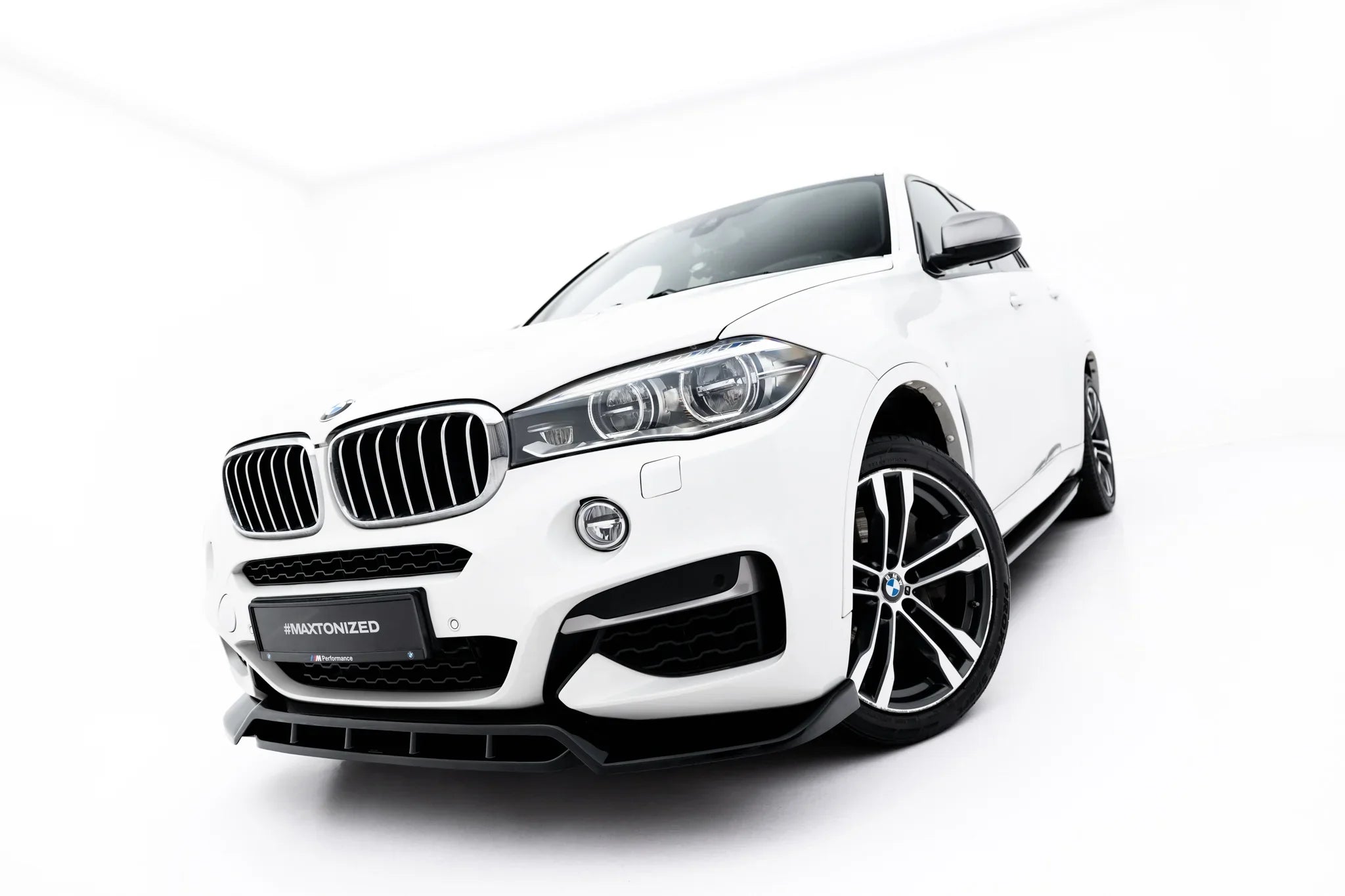 Maxton Design Splitter delantero V.2 para BMW X6 M-Pack F16 - imagen 1