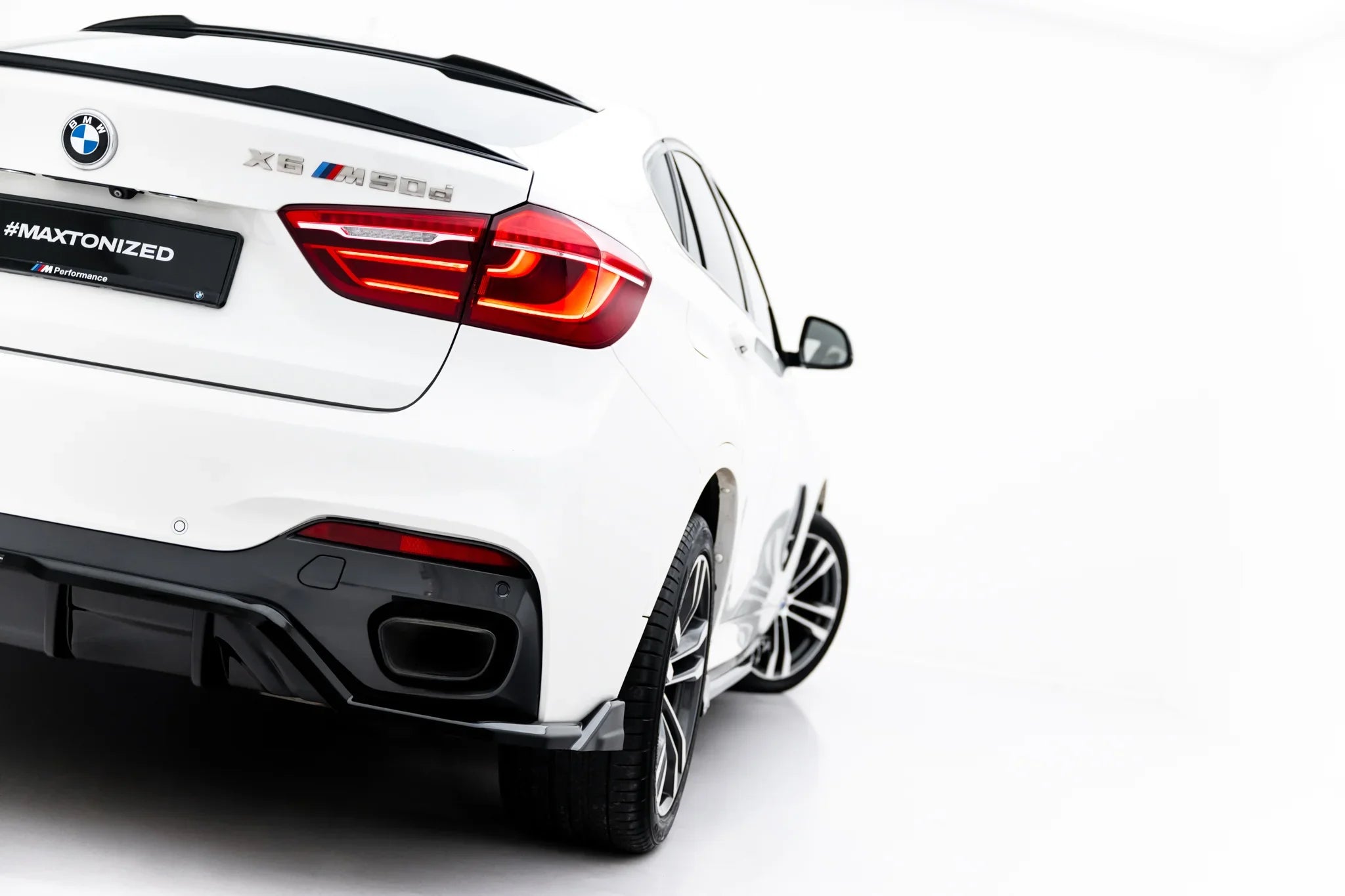 Maxton Design Splitter trasero (With Vertical Bars) para BMW X6 M-Pack F16 - imagen 7