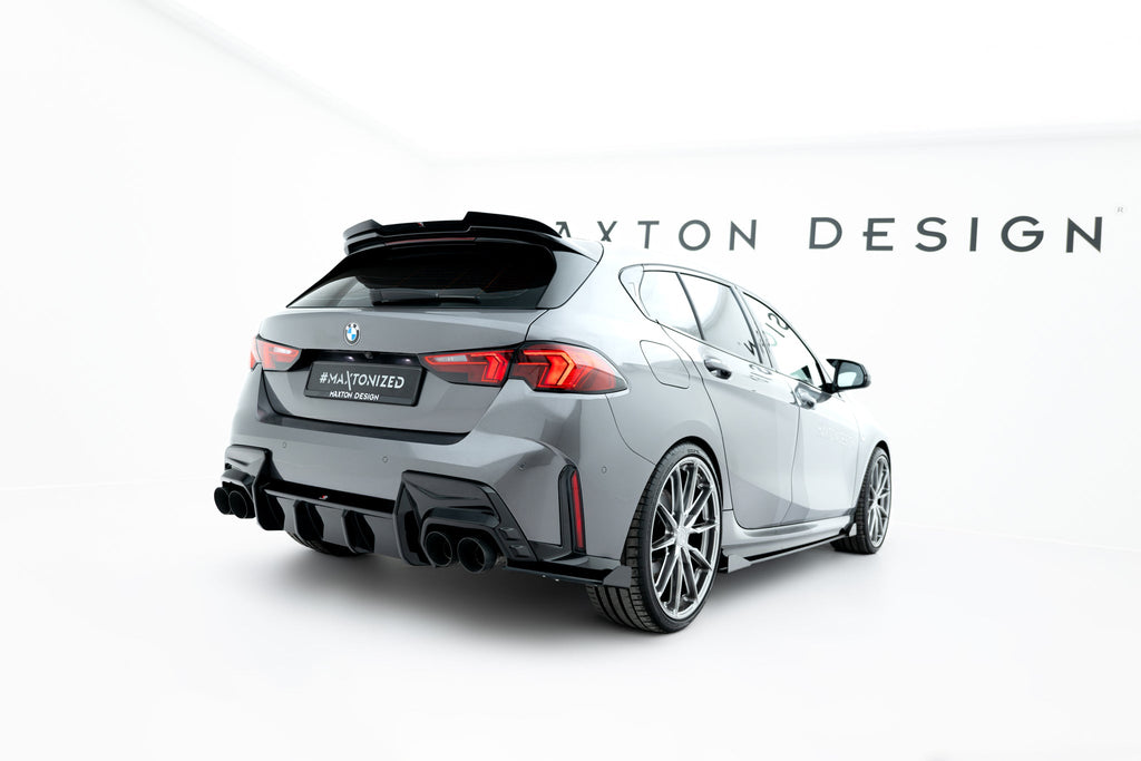 Maxton Design Street Pro Rear Side Splitters V.2 + Flaps para BMW M135i F70 - imagen 3