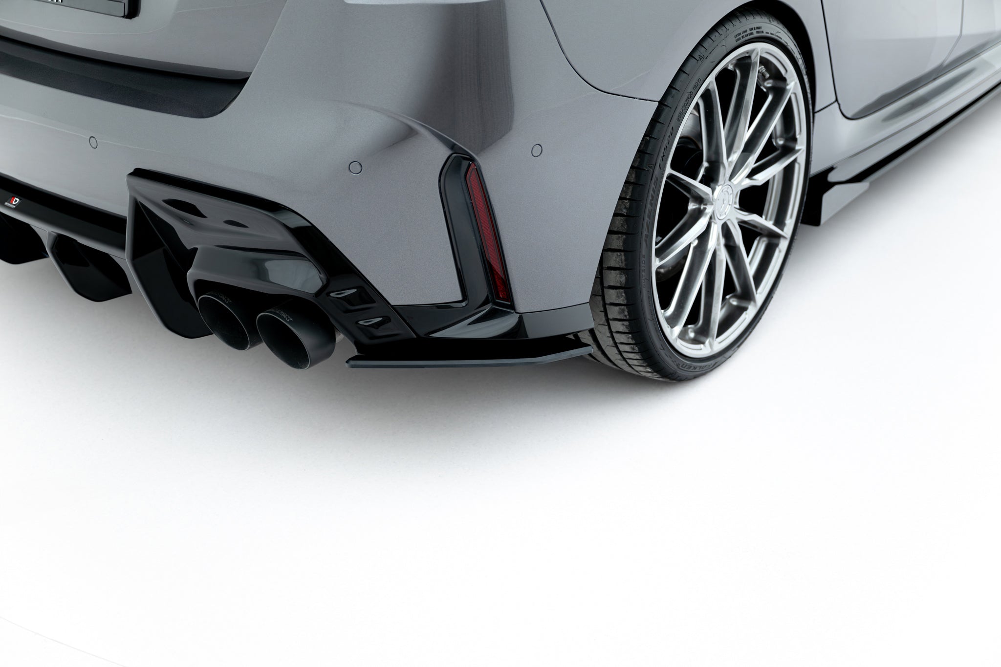 Maxton Design Street Pro Rear Side Splitters V.2 para BMW M135i F70 - imagen 3