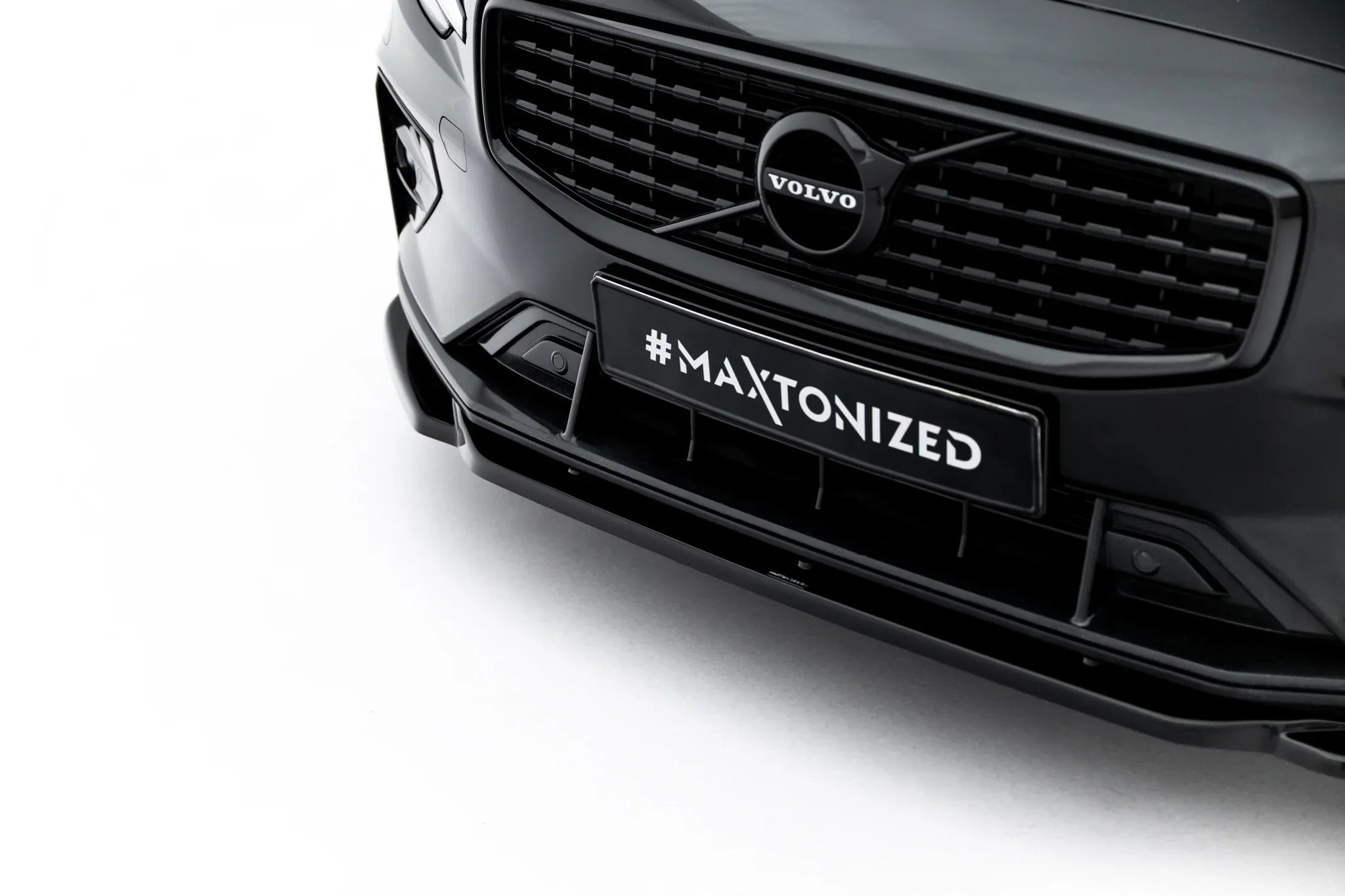 Maxton Design Splitter delantero V.2 para Volvo S60/V60 R-Design Mk3 - imagen 5