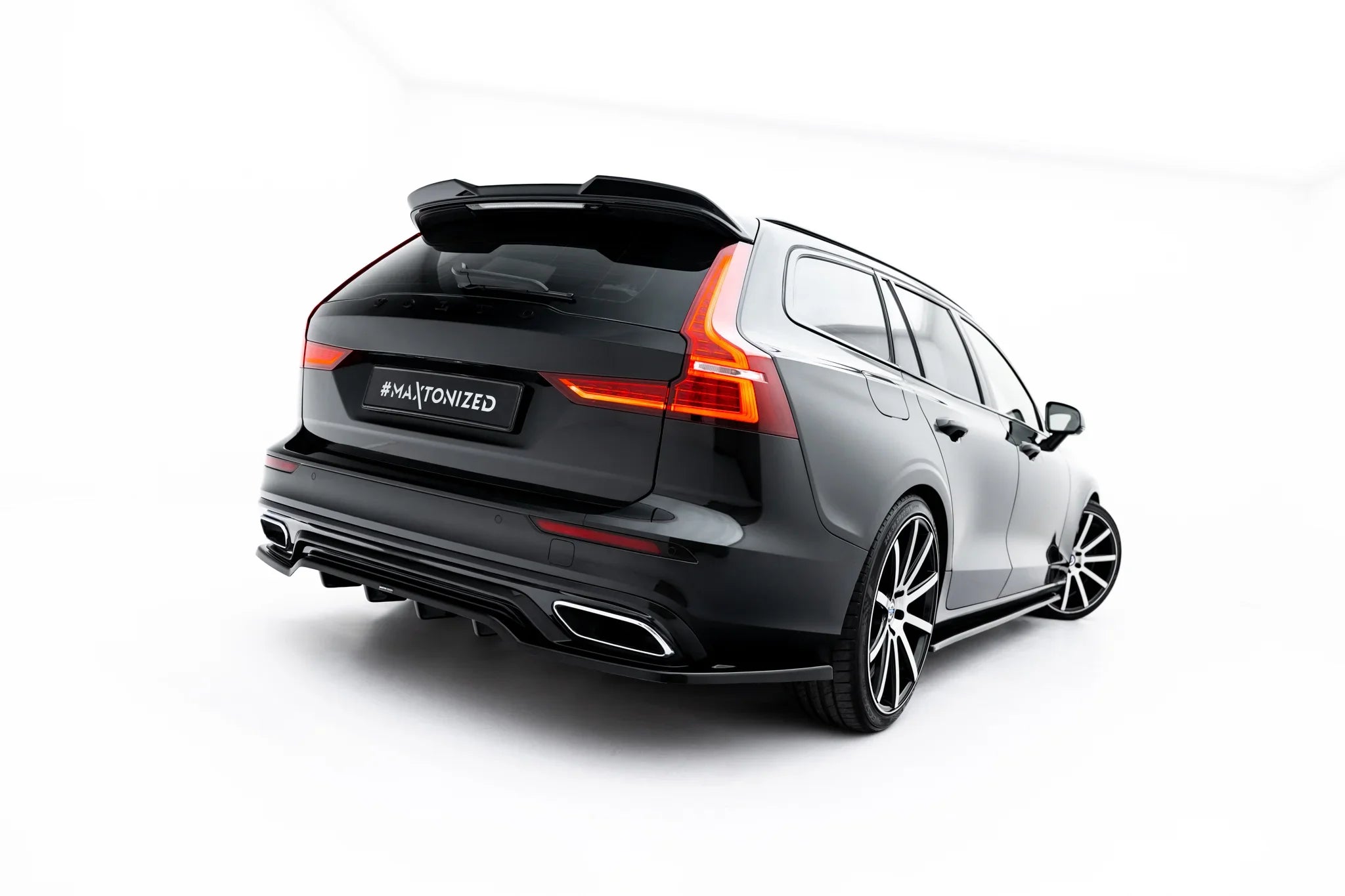 Maxton Design Splitter trasero (With Vertical Bars) para Volvo S60/V60 R-Design Mk3 - imagen 1
