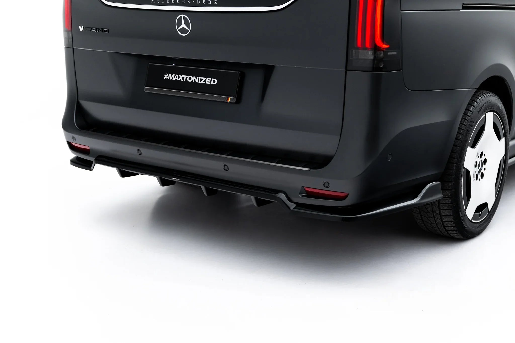 Maxton Design Splitter trasero (with vertical bars) para Mercedes-Benz V AMG-Line W447 Facelift 2 - imagen 3