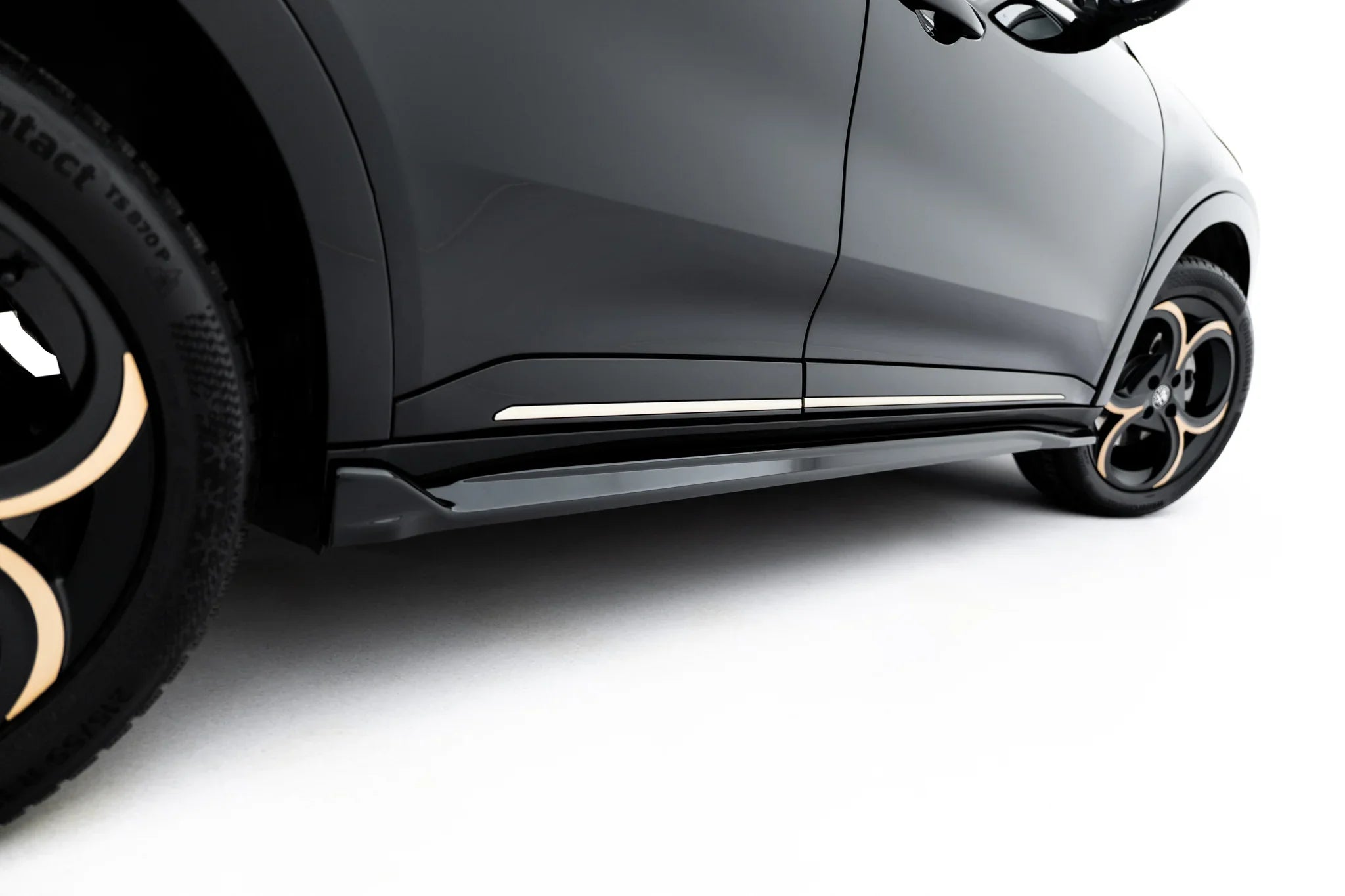 Maxton Design Difusores de taloneras laterales para Alfa Romeo Junior Mk1 - imagen 4