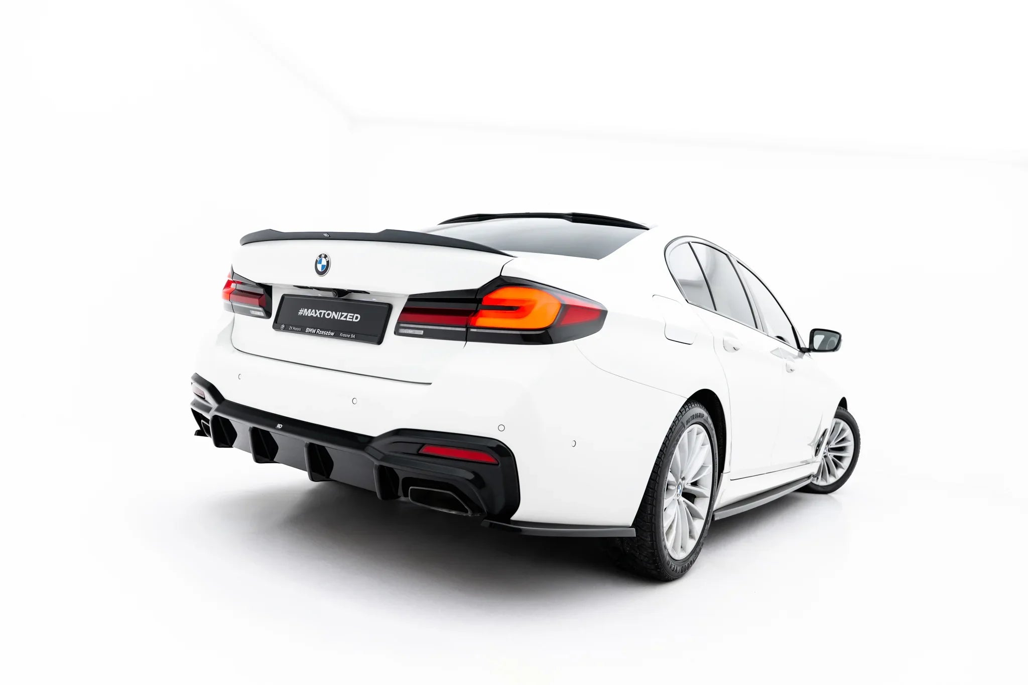 Maxton Design Splitters laterales traseros V.2 para BMW 5 M-Pack Sedan / Touring G30 / G31 / G30 Facelift / G31 Facelift - imagen 2