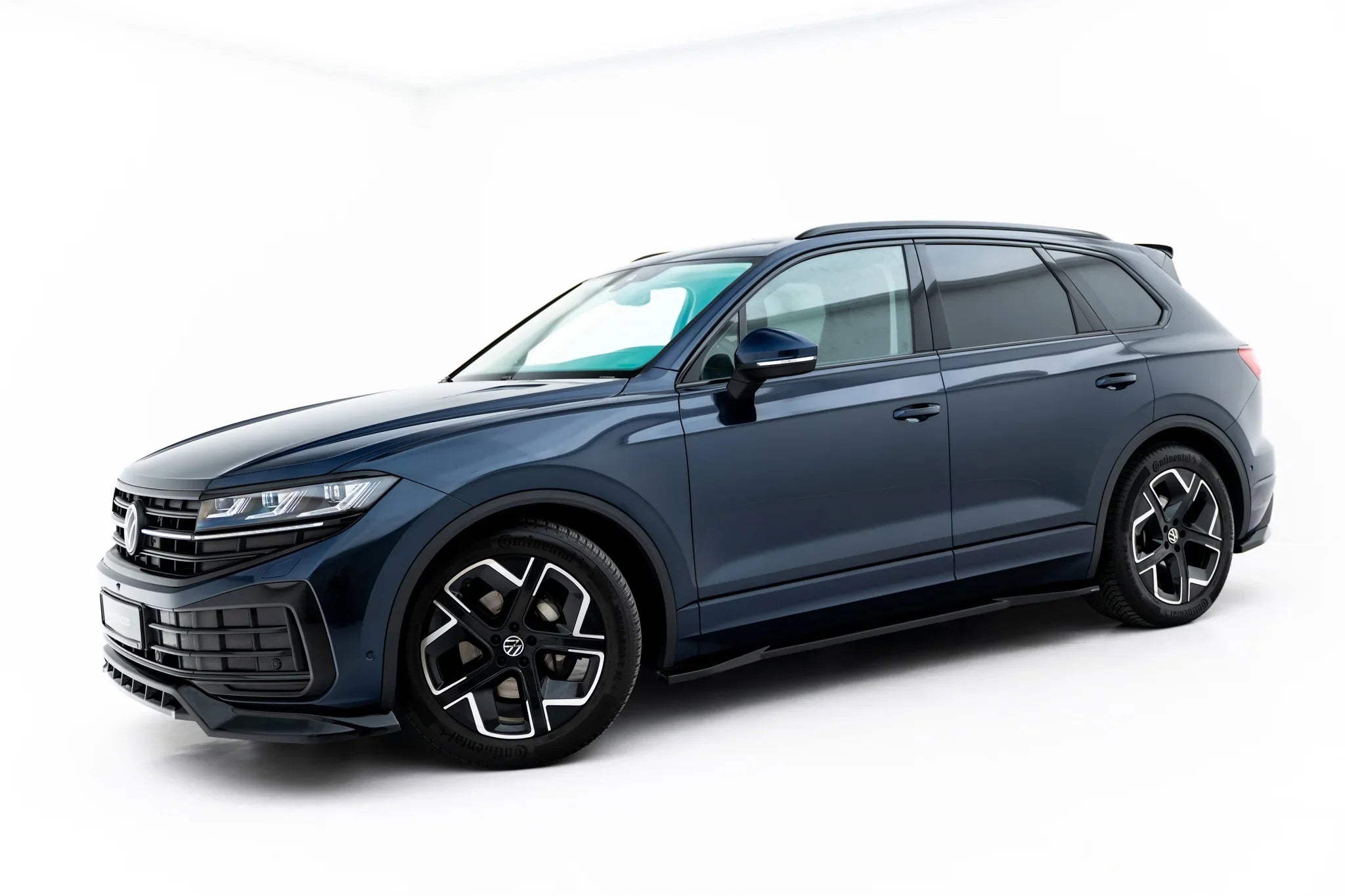 Maxton Design Difusores de taloneras laterales para Volkswagen Touareg Elegance Mk3 Facelift - imagen 2