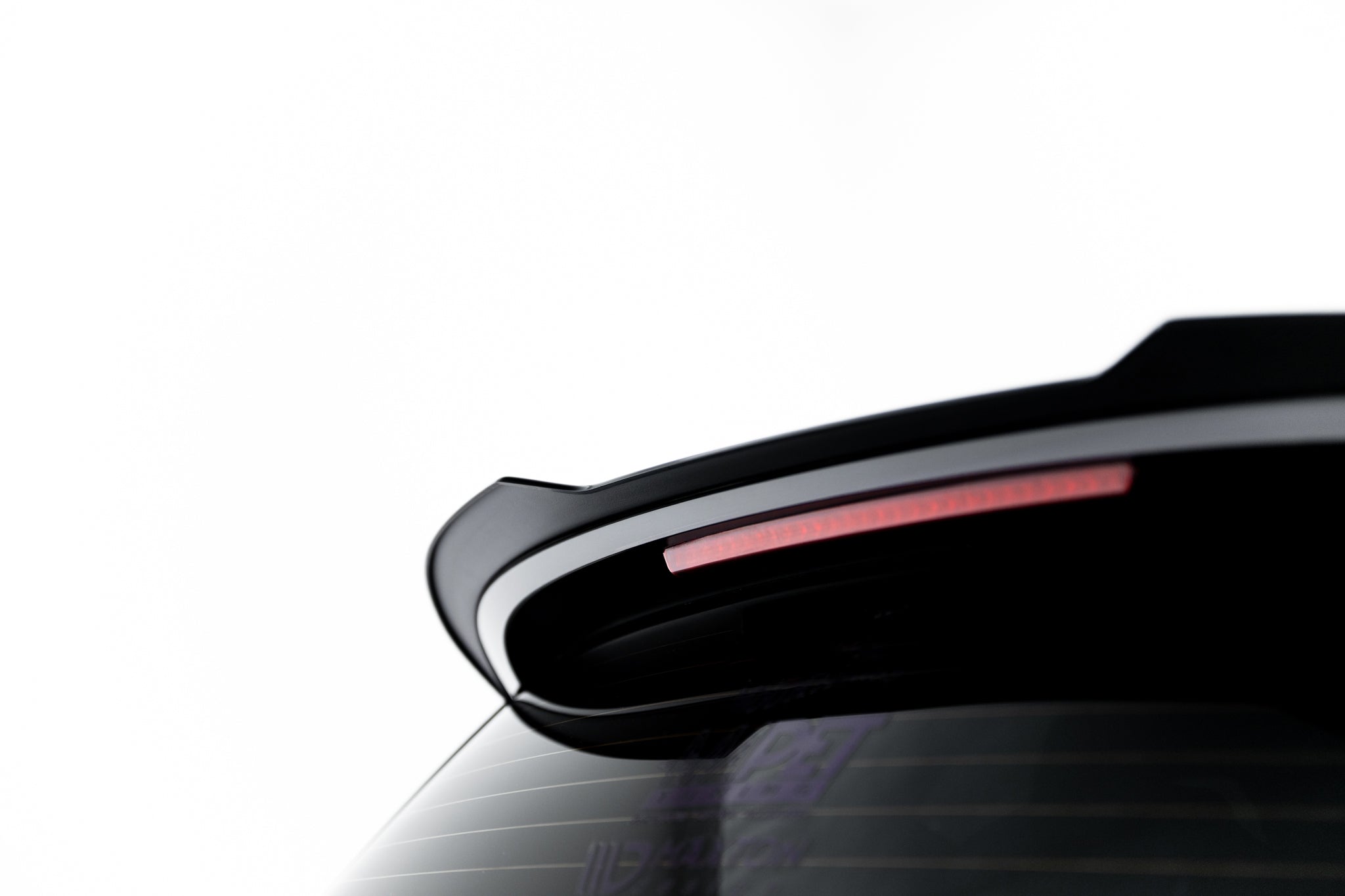 Maxton Design Extensión de alerón V.2 para Volkswagen Scirocco Mk3 - imagen 3