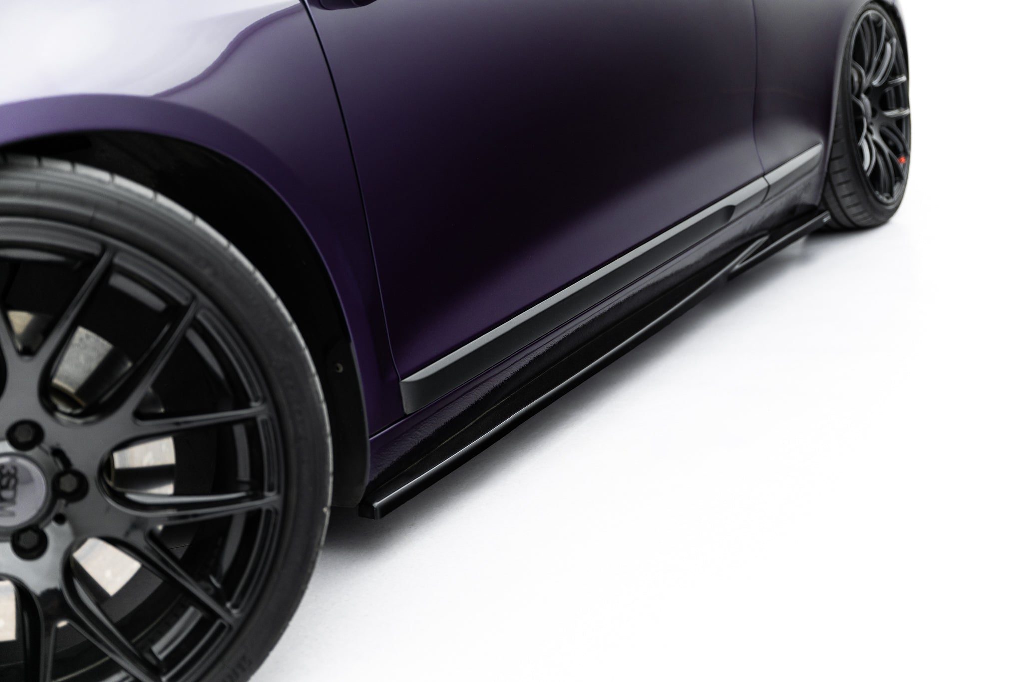 Maxton Design Difusores de taloneras laterales para Volkswagen Scirocco Mk3 - imagen 4