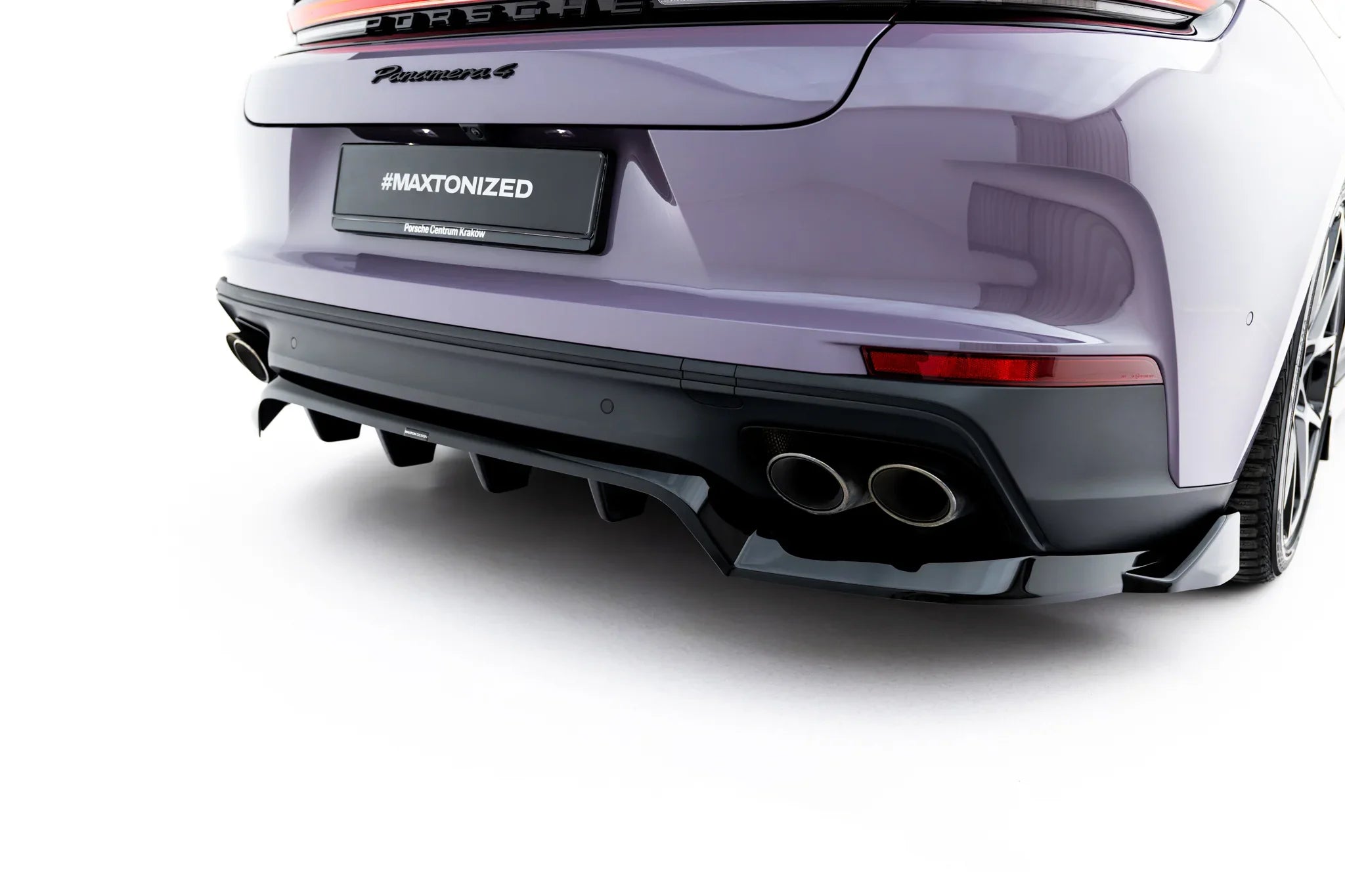 Maxton Design Splitter trasero (with vertical bars) para Porsche Panamera 4 / 4S E-Hybrid / 4 E-Hybrid 972 - imagen 3