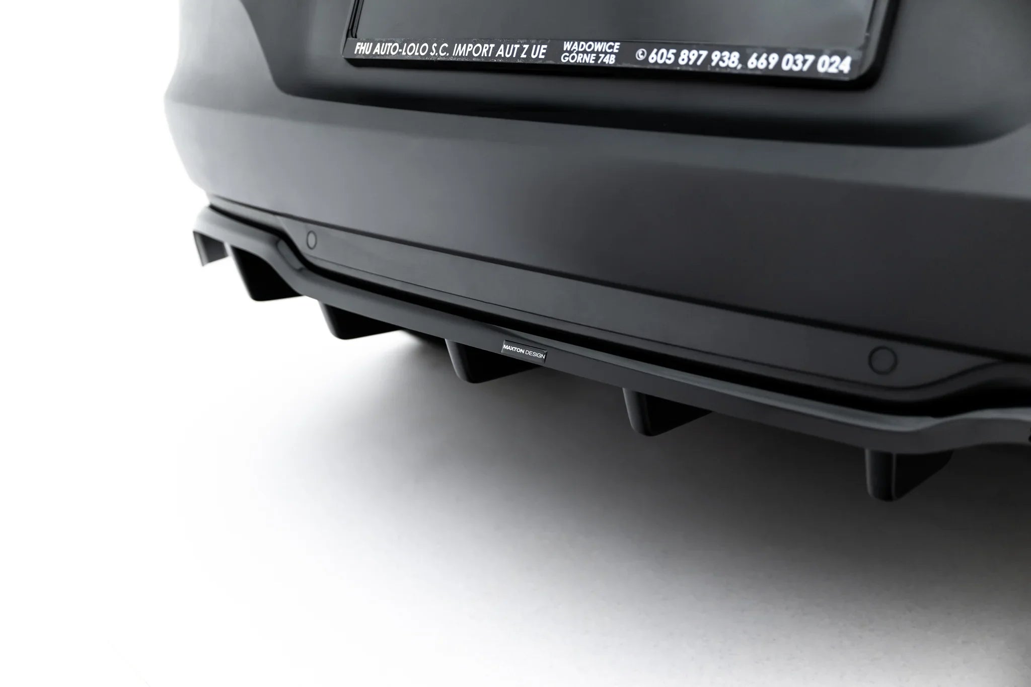 Maxton Design Splitter trasero (with vertical bars) para Opel Grandland Mk1 - imagen 3