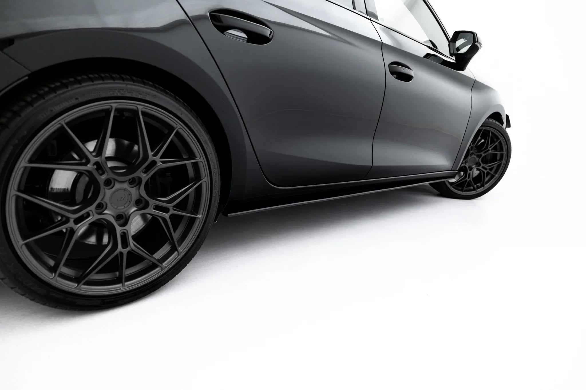 Maxton Design Street Pro Side Skirts Diffusers para Cupra Leon ST / Hatchback Mk1 Facelift - imagen 3