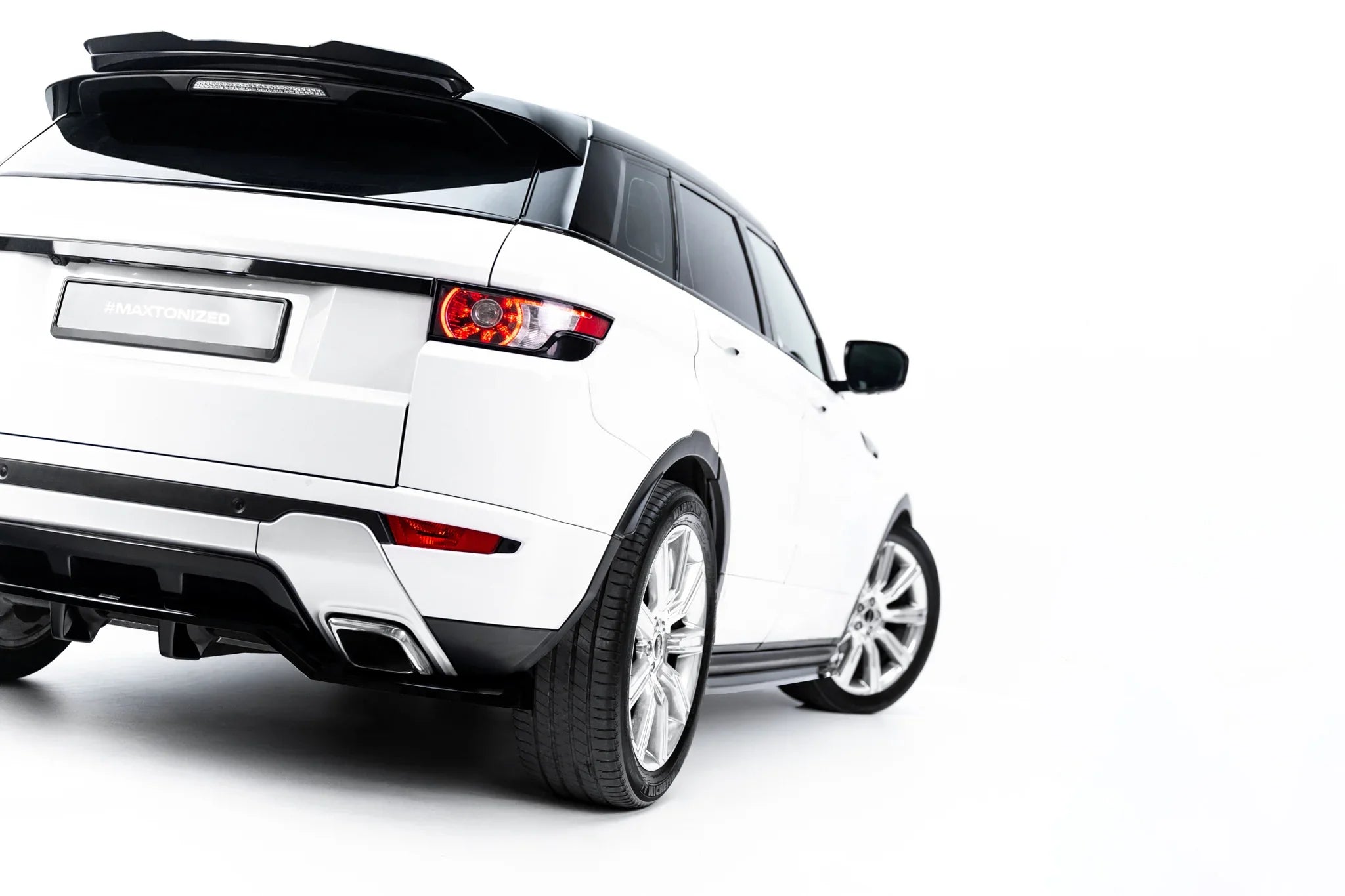 Maxton Design Splitter trasero (with vertical bars) para Land Rover Range Rover Evoque - imagen 4