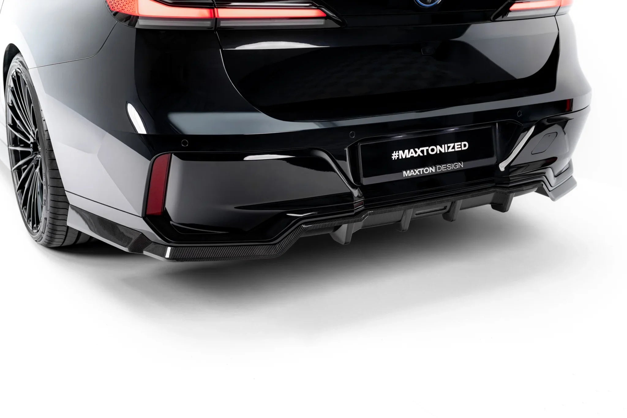 Maxton Design Set of Prepreg Carbon Fiber Splitters para BMW 7 / i7 M-Pack G70 - imagen 12