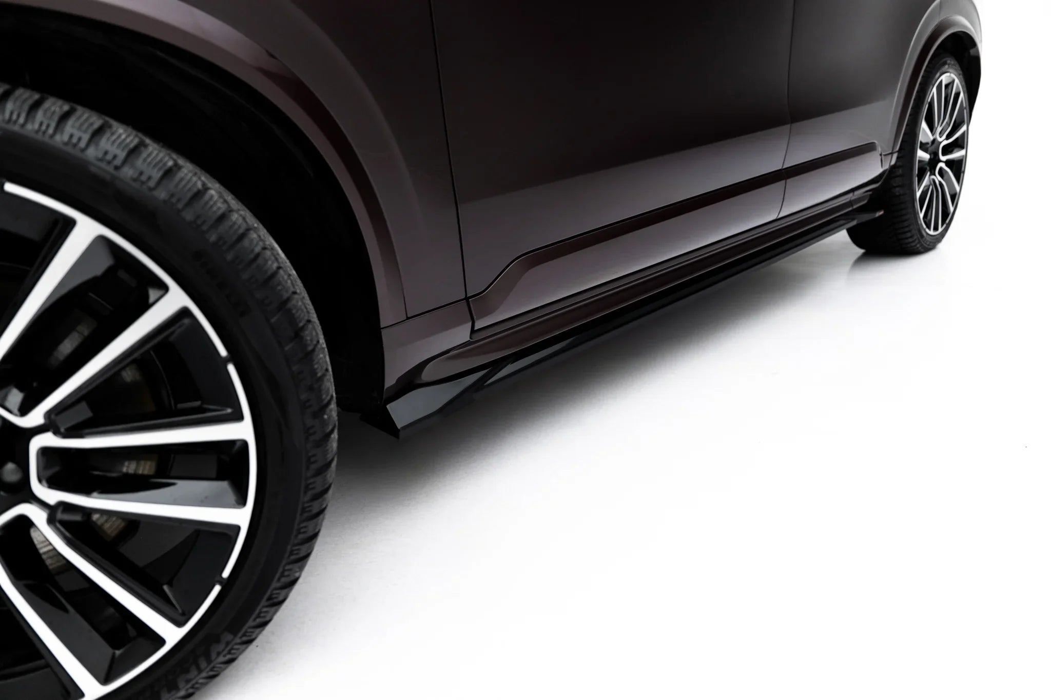 Maxton Design Difusores de taloneras laterales para Volvo XC90 Mk2 Facelift 2 - imagen 4