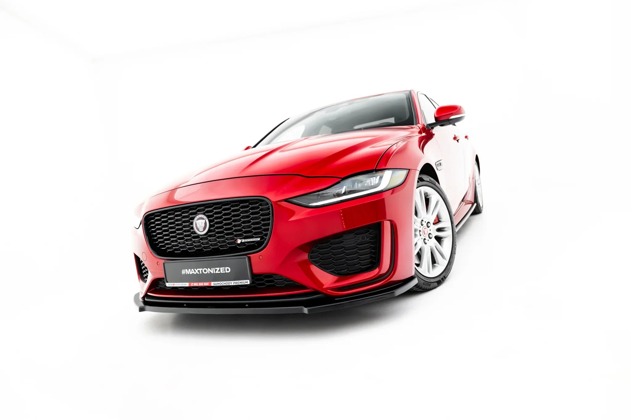 Maxton Design Set of Splitters para Jaguar XE R-Dynamic X760 Facelift - imagen 3