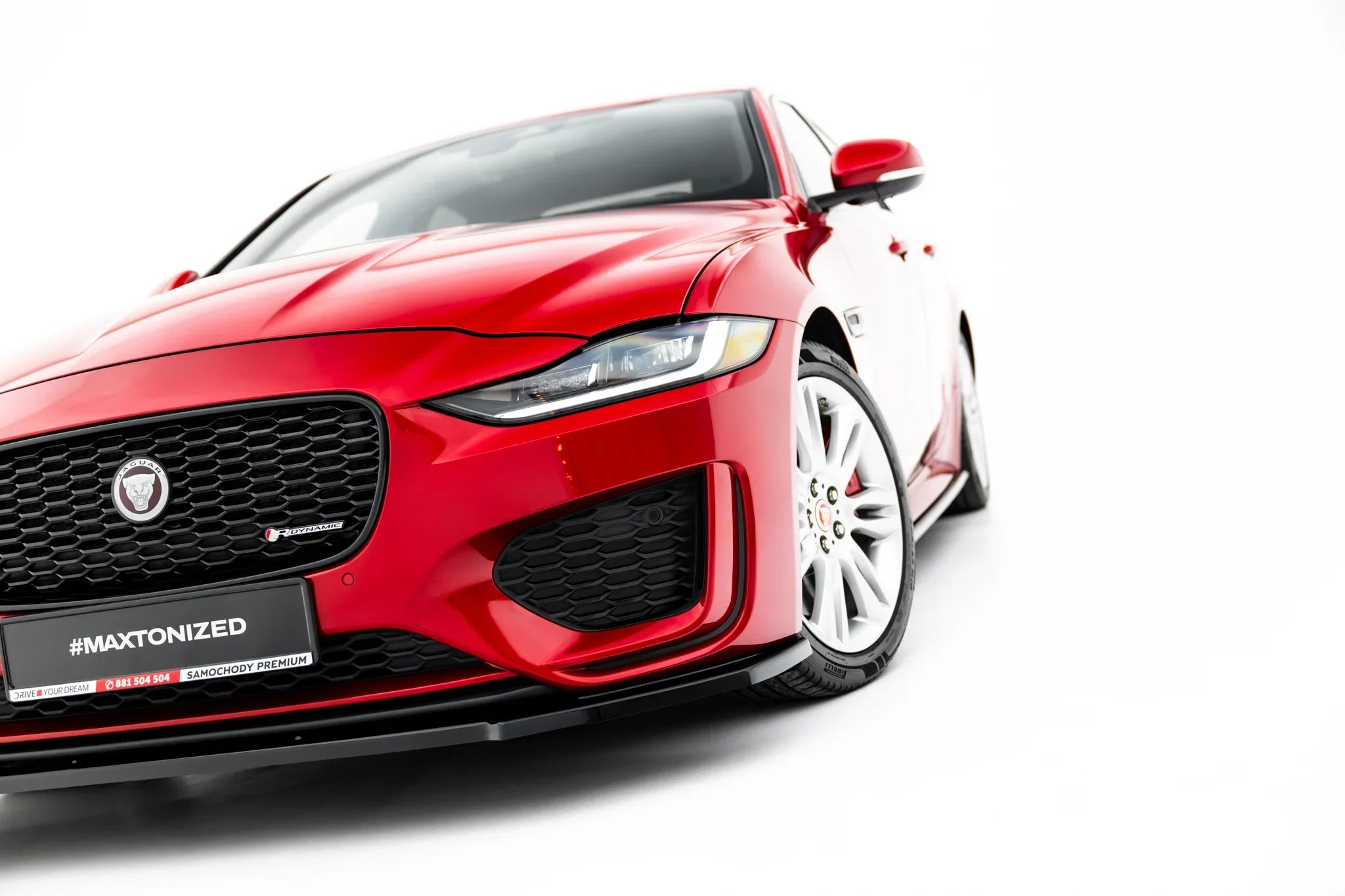 Maxton Design Splitter delantero para Jaguar XE R-Dynamic X760 Facelift - imagen 3