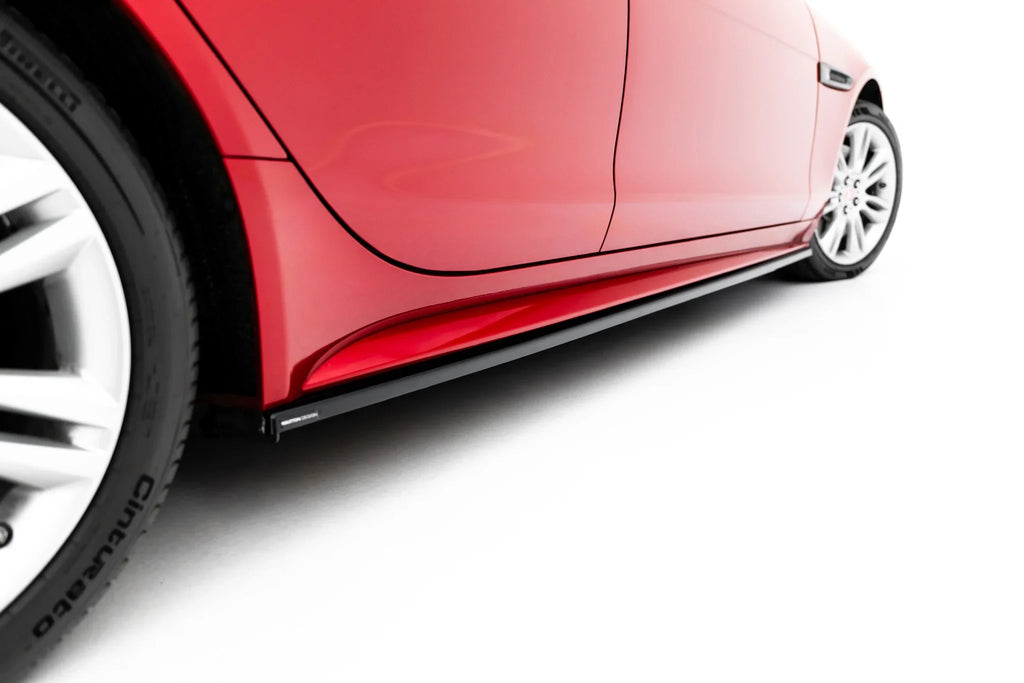Maxton Design Difusores de taloneras laterales para Jaguar XE R-Dynamic X760 Facelift - imagen 4