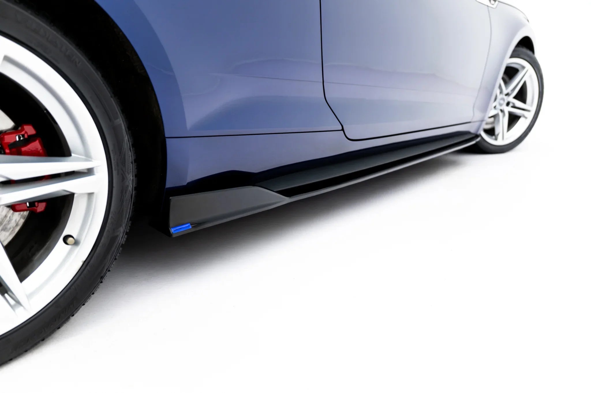 Maxton Design Difusores de taloneras laterales V.1 para Audi S5 / A5 S-Line Coupe F5 - imagen 3